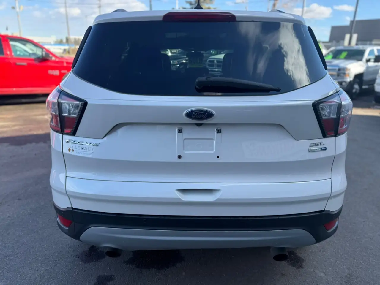 Ford Escape снимка Ford Escape