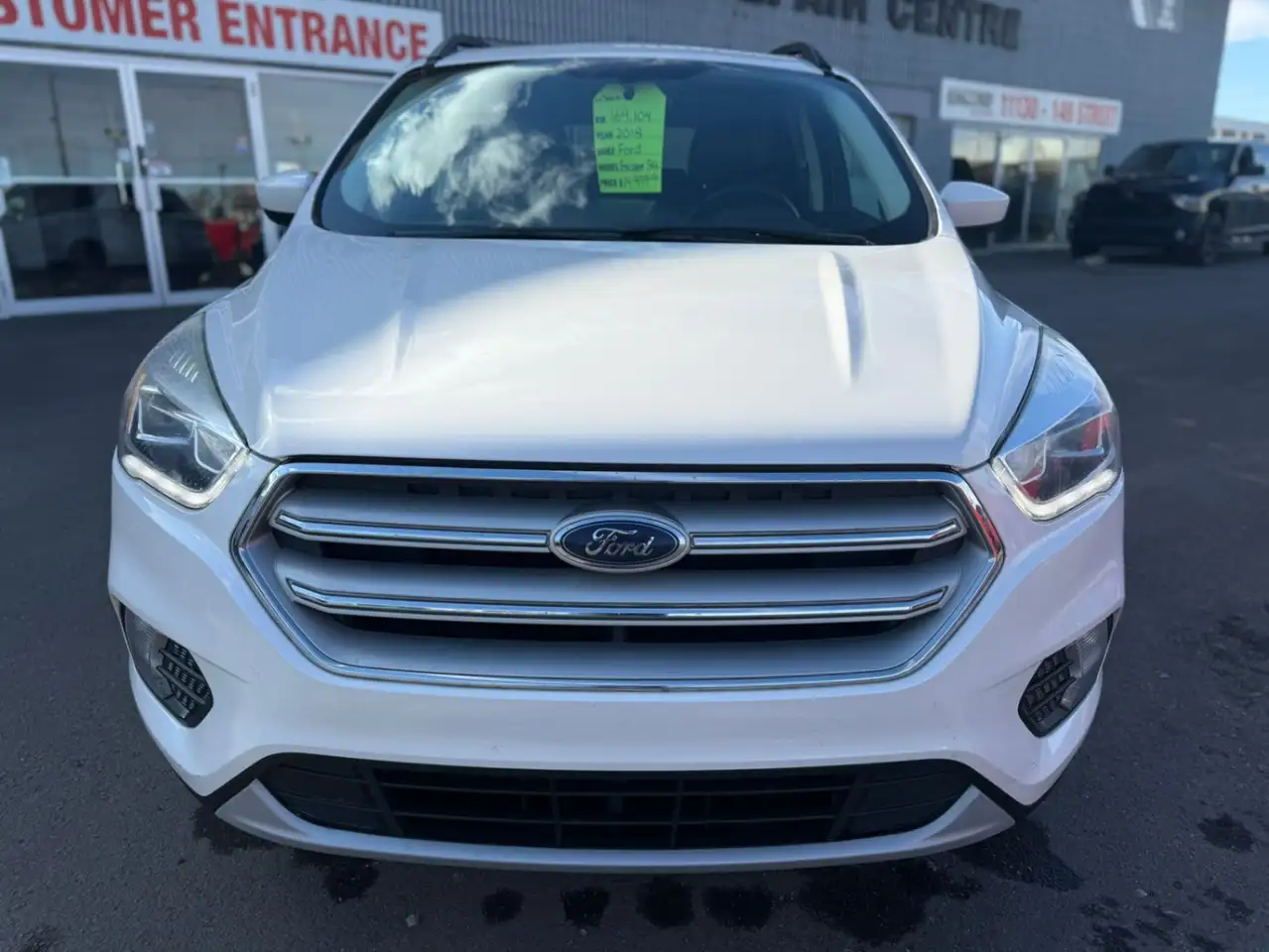 Ford Escape снимка Ford Escape