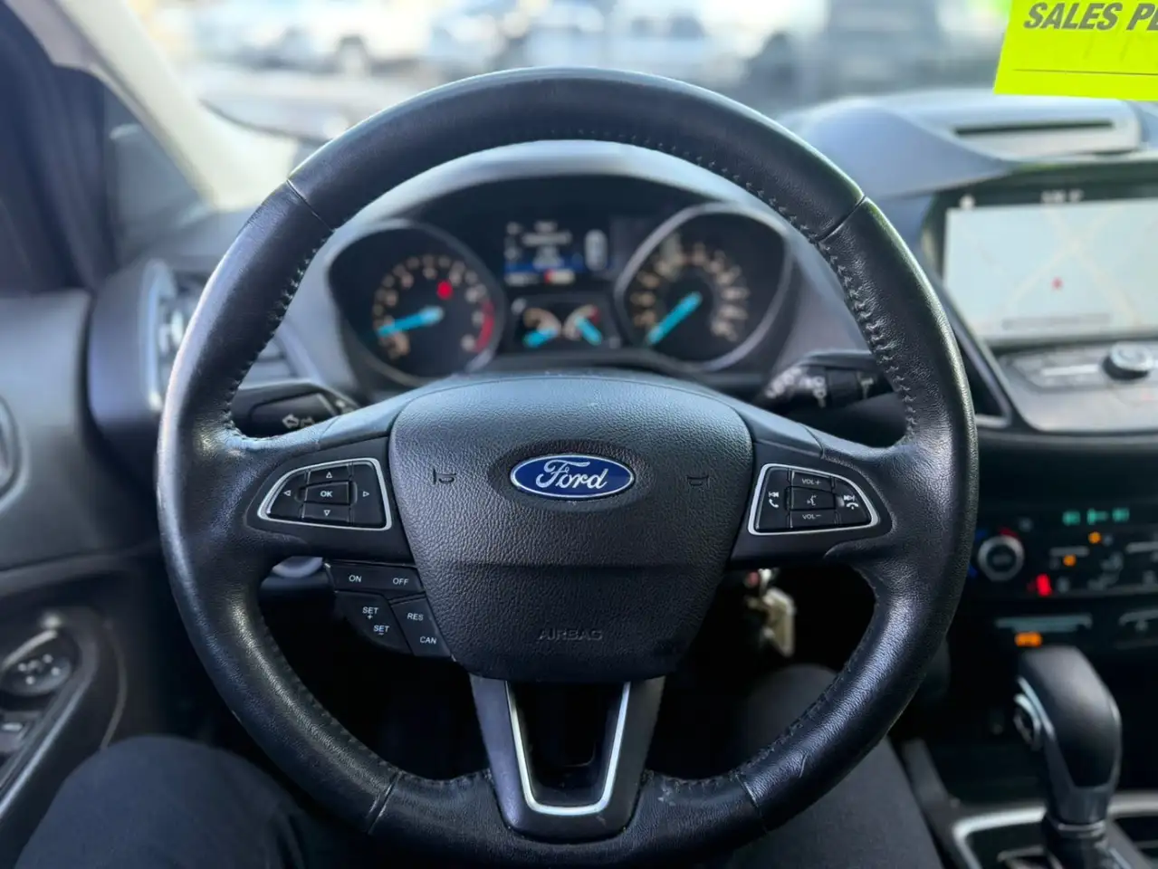 Ford Escape снимка Ford Escape