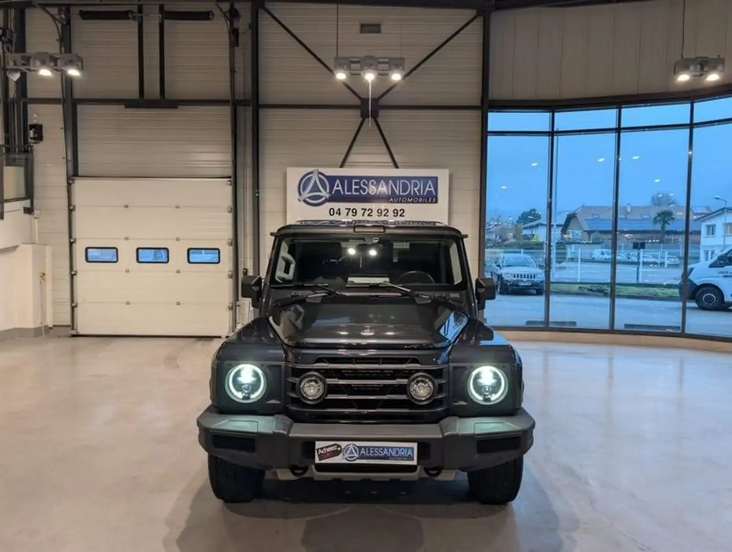 Ineos Grenadier UTILITY WAGON 5 PLACES 3.0 D Gris - 2