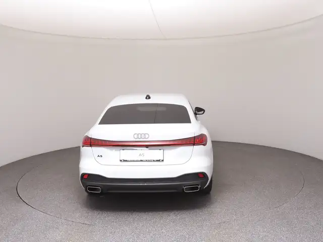 Audi A5 view 6