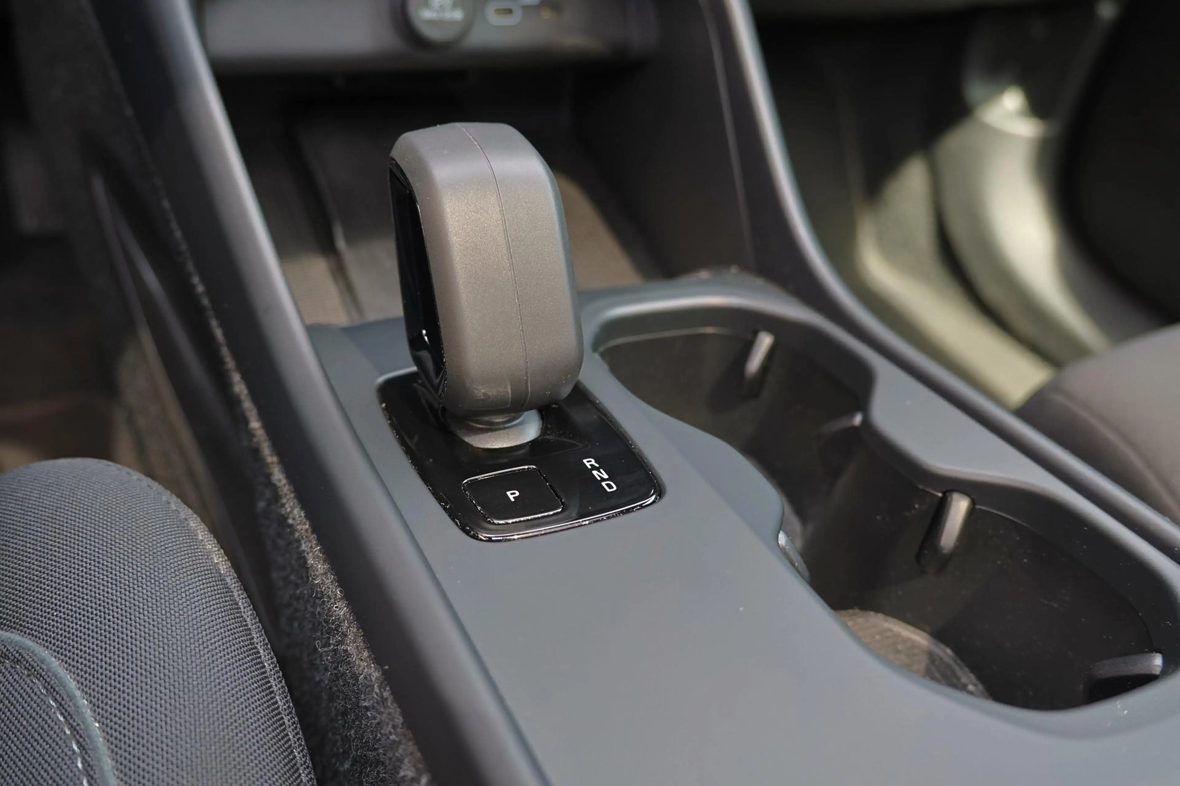 Volvo EC40 Performance Ultra Black Edition 82 kWh - IntelliSa — photo 10