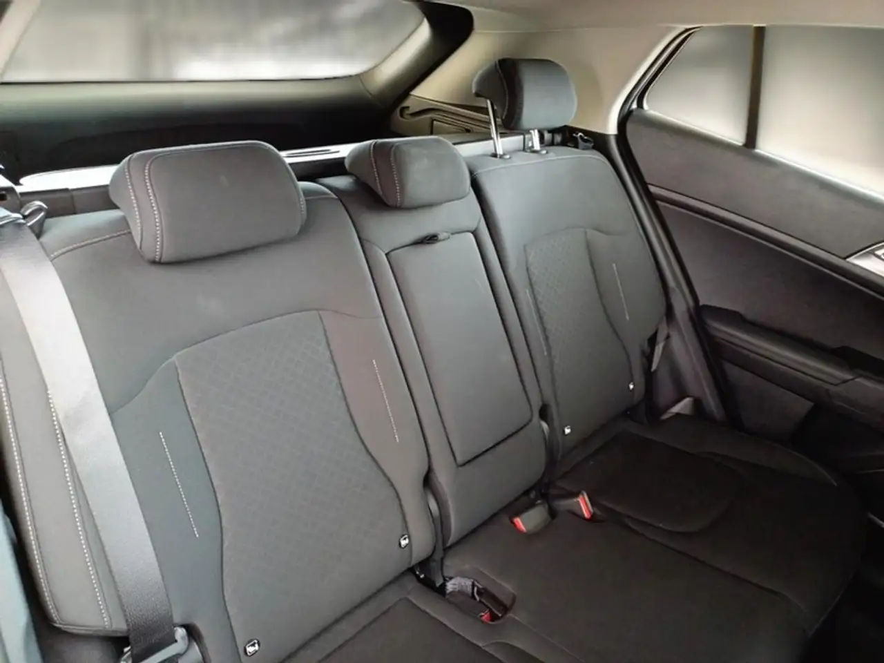 Kia Sportage 1.6 CRDI MHEV BUSINESS 2WD DCT SUV, миниатюра 11