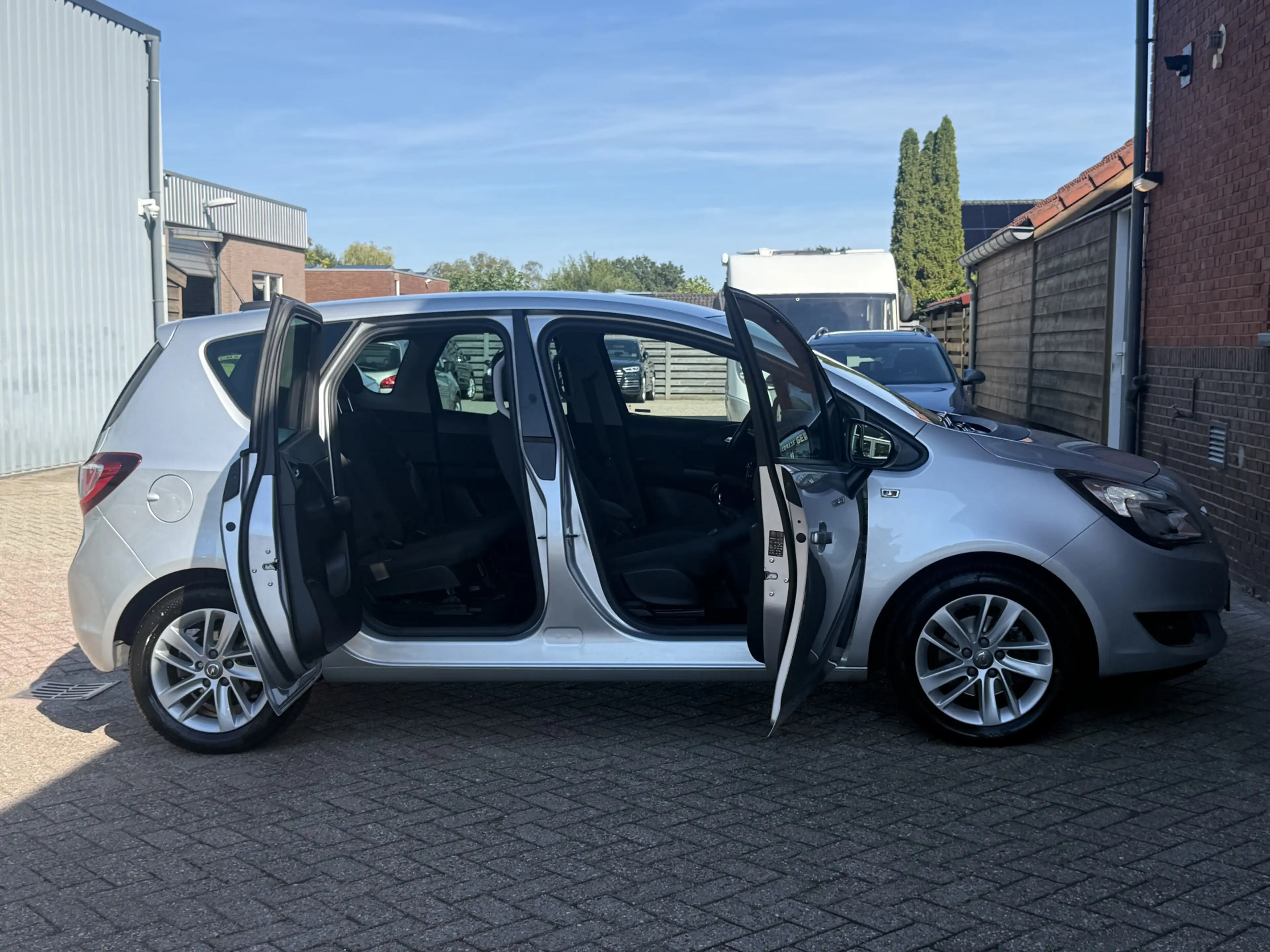 Opel Meriva 1.4 Turbo Cosmo | DEALER ONDERHOUDEN | NAVI | TREK — photo 8