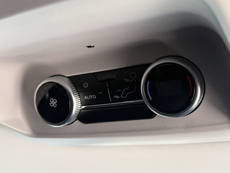 Ford Transit Custom Plug-in Hybrid 340 L1 Tourneo Sport FWD — photo 9