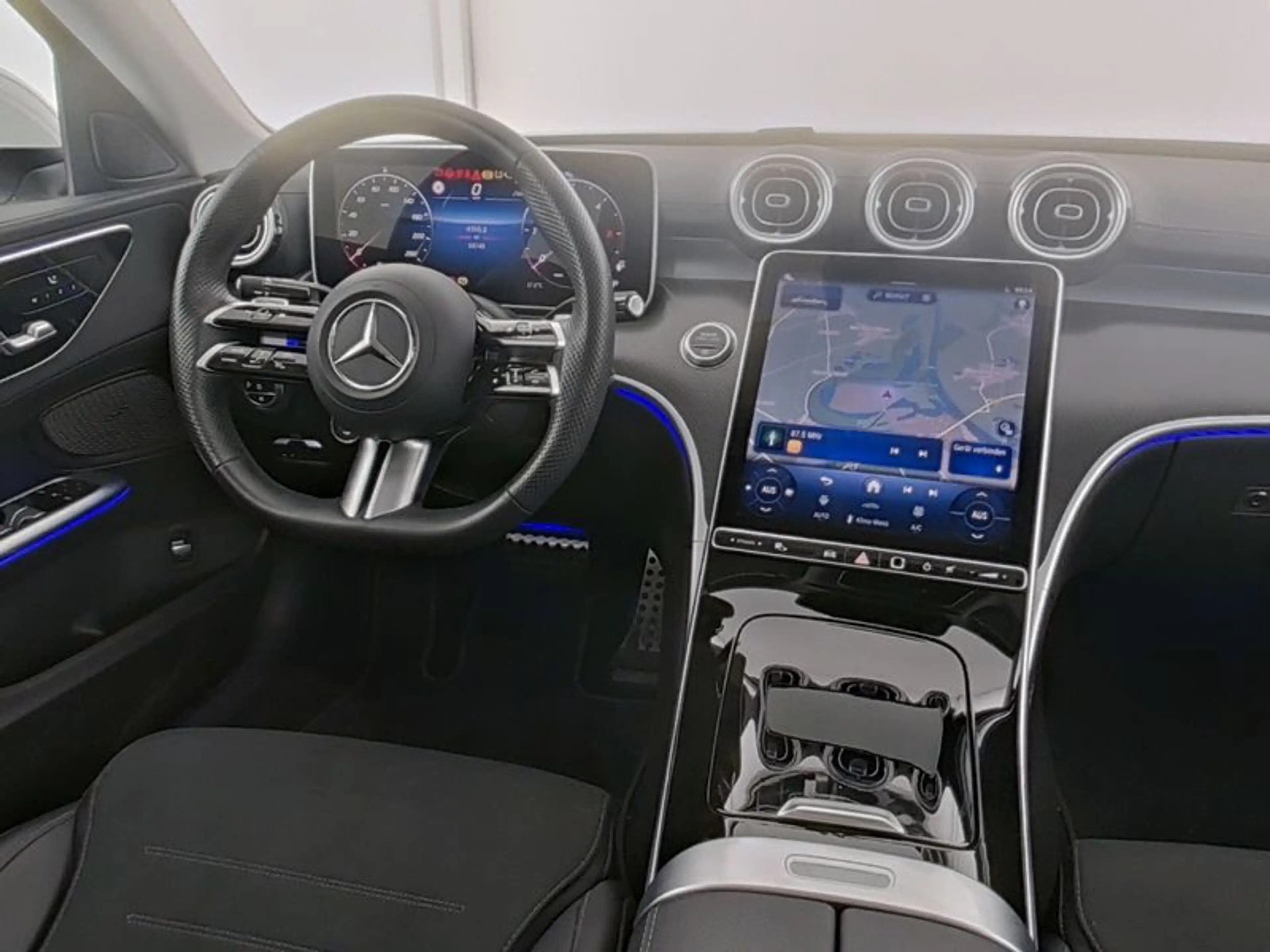 Mercedes-Benz C 220 d AMG|AMBI|MBUX|SHZ|KAM|KEYL|LED|PANO|SHZ — photo 6
