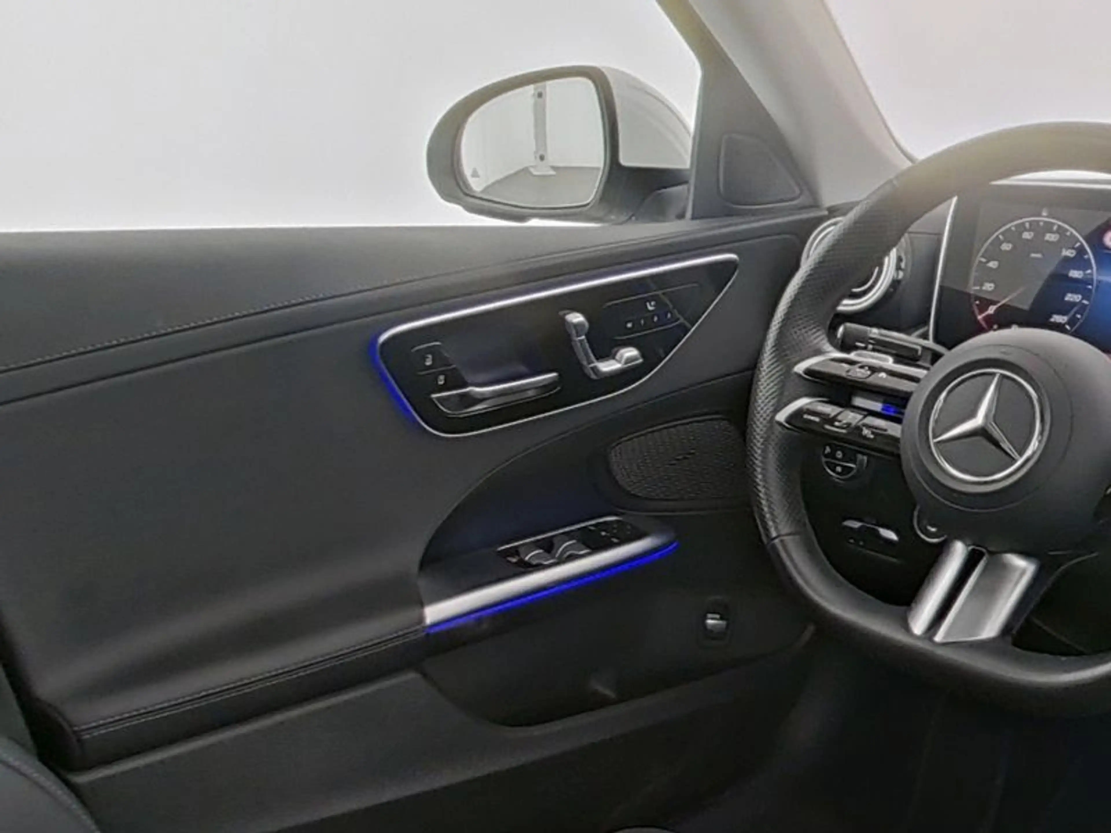 Mercedes-Benz C 220 d AMG|AMBI|MBUX|SHZ|KAM|KEYL|LED|PANO|SHZ — photo 9