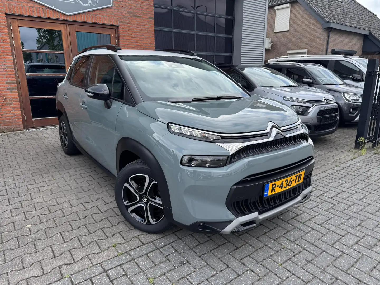 Citroen C3 Aircross 1.2 PureTech Feel | NAP | Gris - 2