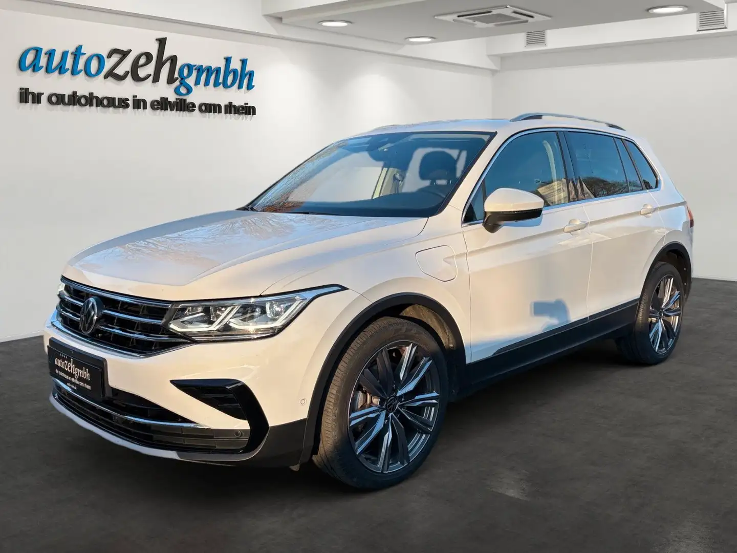 Volkswagen Tiguan 1.4TSi eHybrid+Navi+AHK+Kamera+DCC+Matrix Weiß - 1