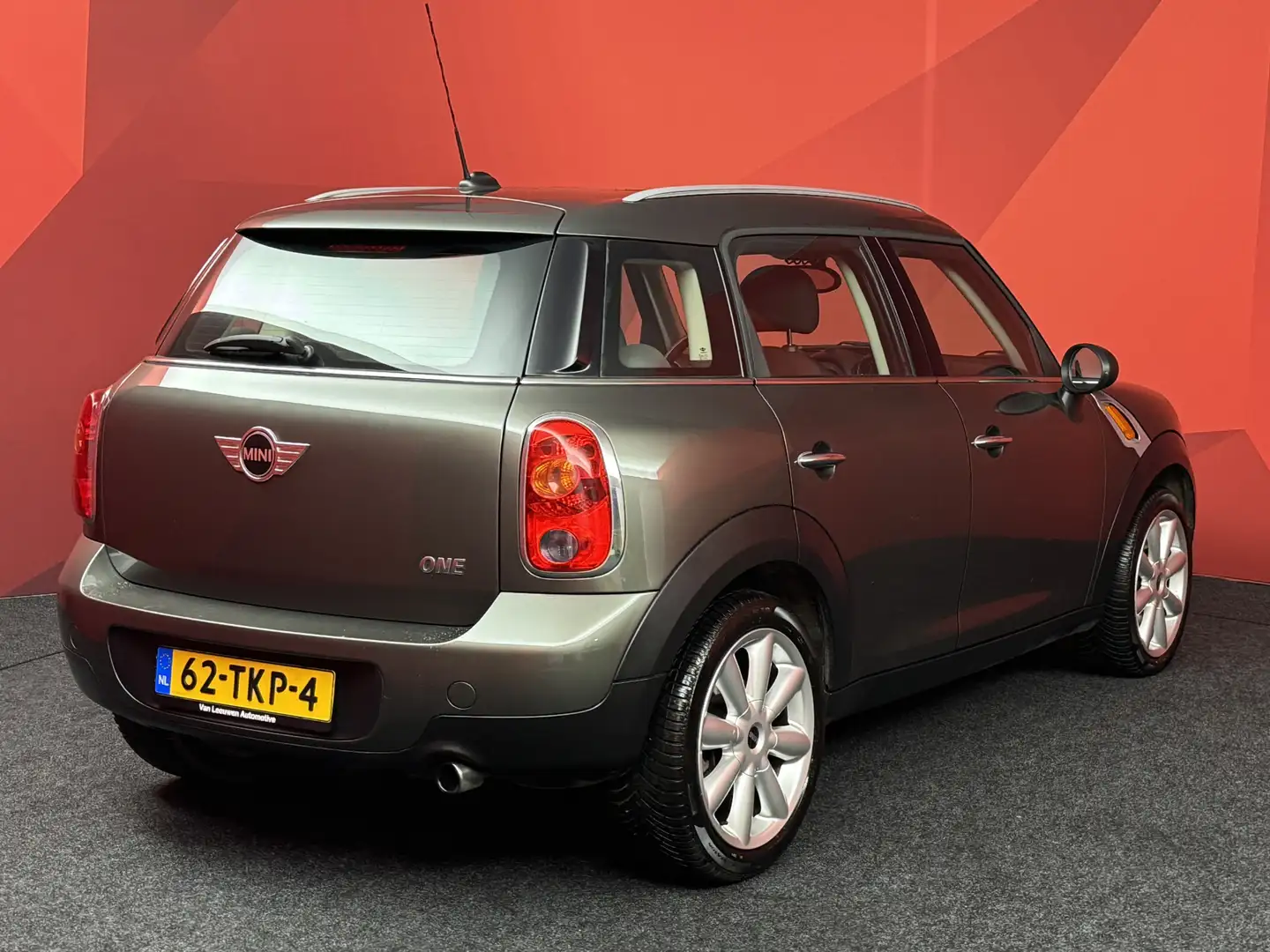 MINI One Countryman 1.6 Business Line | Lees Tekst | Zo Mee | Read Tex Grau - 2