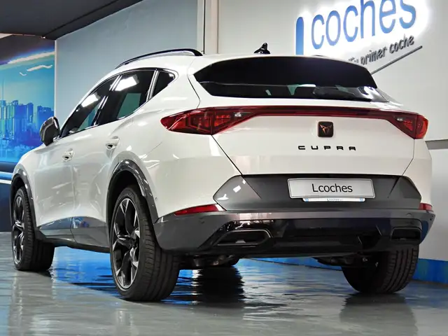 Cupra Formentor view 8