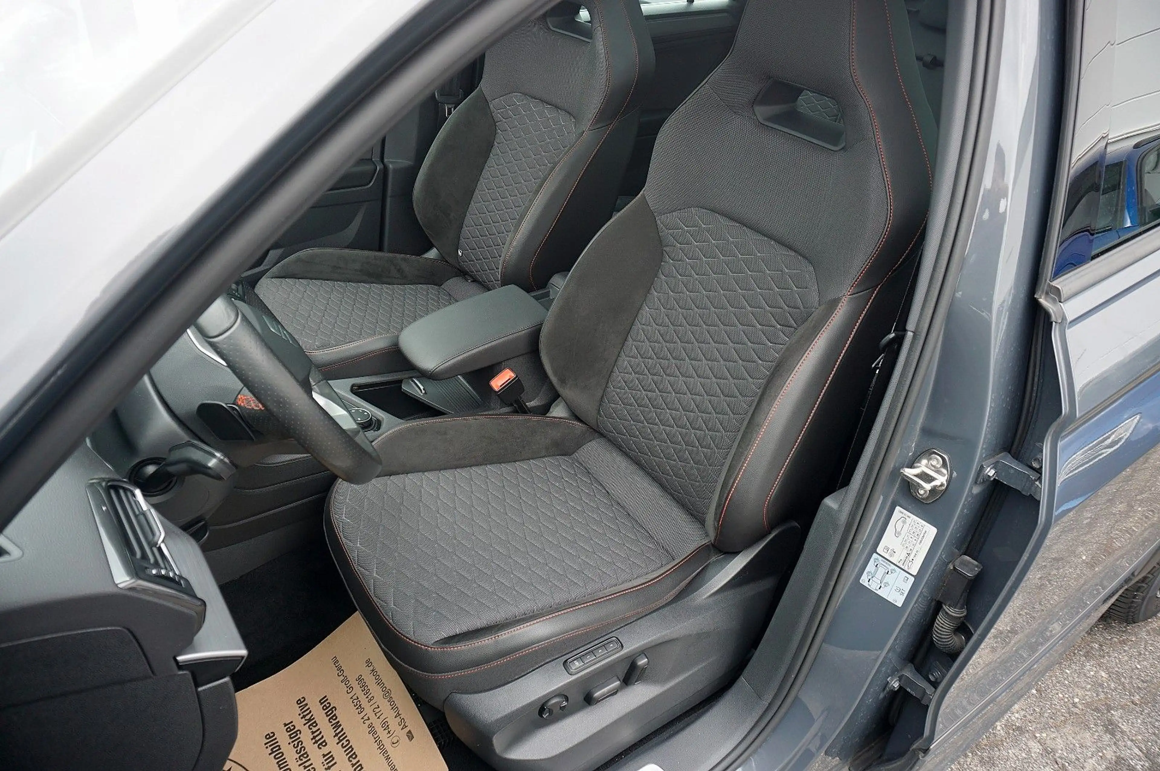 SEAT Tarraco 2.0 TDI FR 4x4 *UNFALLFREI *PANO *AHK — photo 24