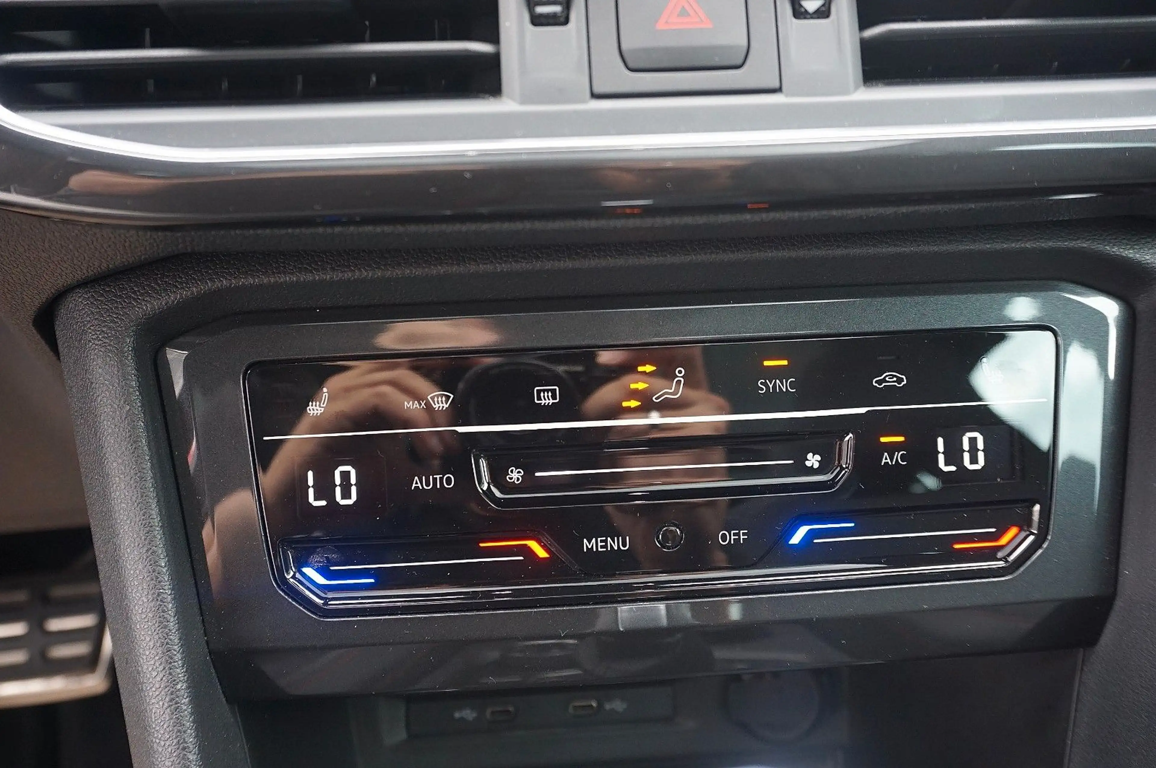 SEAT Tarraco 2.0 TDI FR 4x4 *UNFALLFREI *PANO *AHK — photo 14