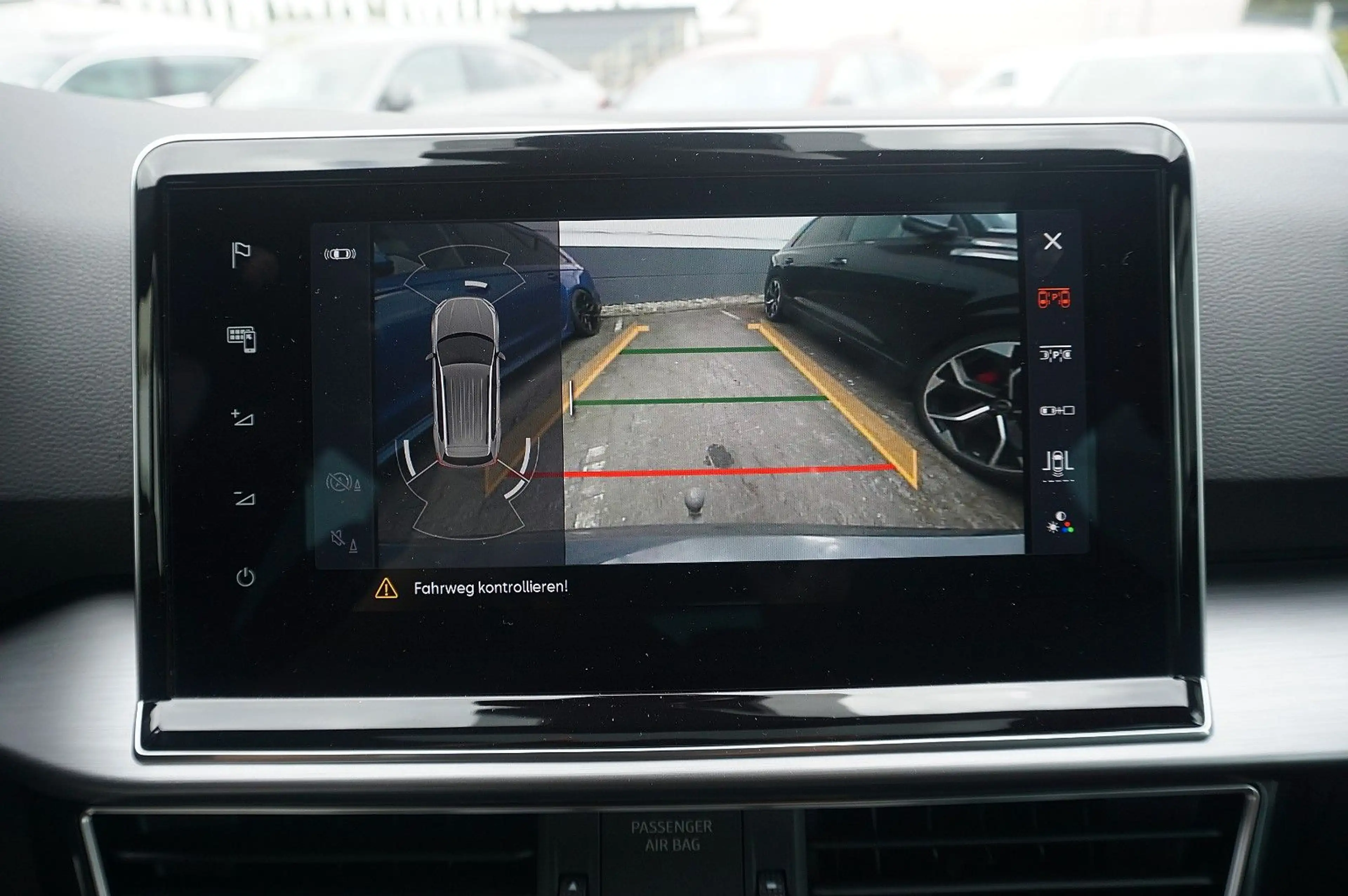 SEAT Tarraco 2.0 TDI FR 4x4 *UNFALLFREI *PANO *AHK — photo 13
