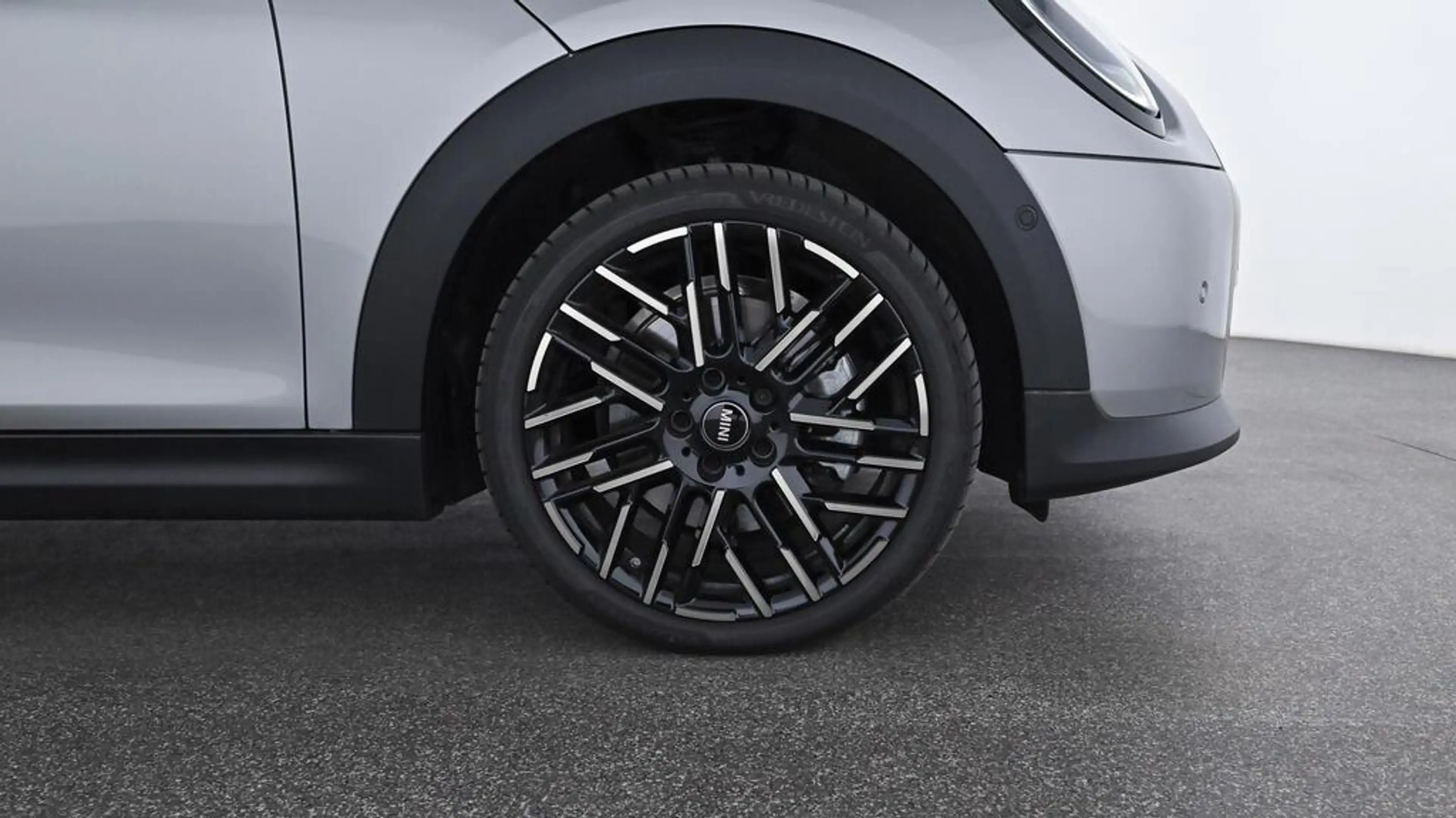 MINI Cooper C Favoured Trim — photo 9
