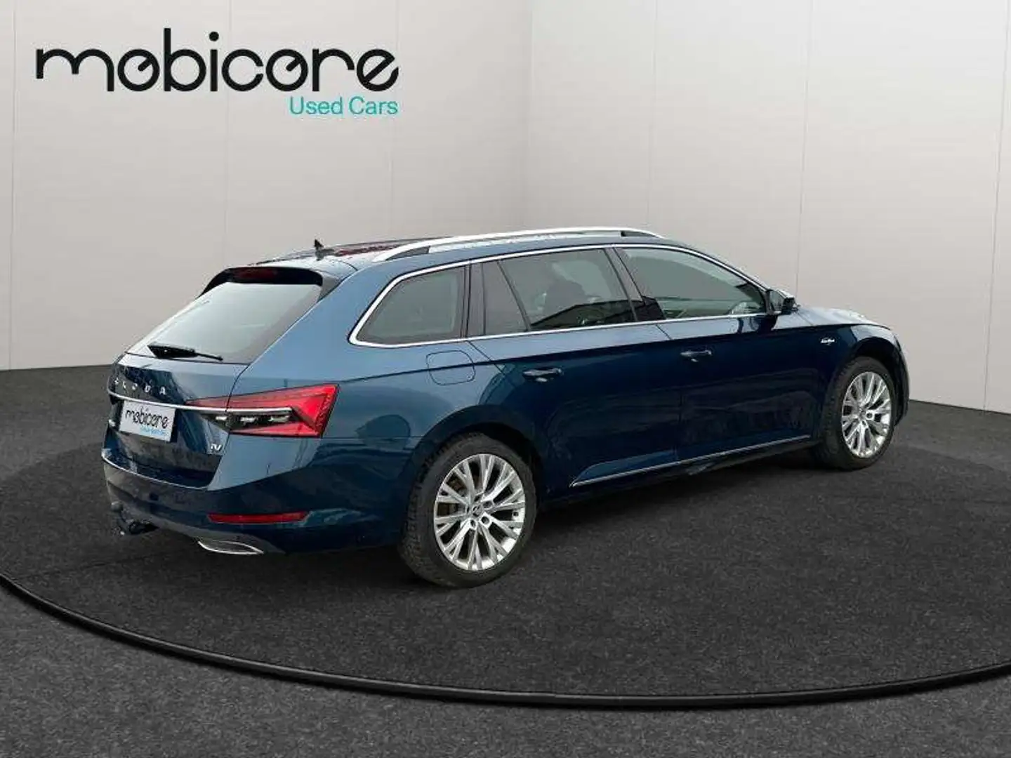 Skoda Superb Laurin \u0026 Klement Bleu - 2