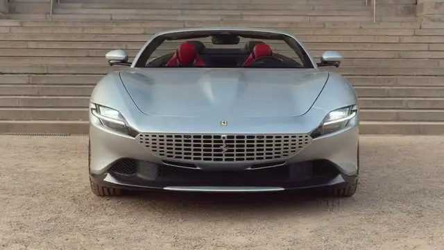 Ferrari Roma Spider