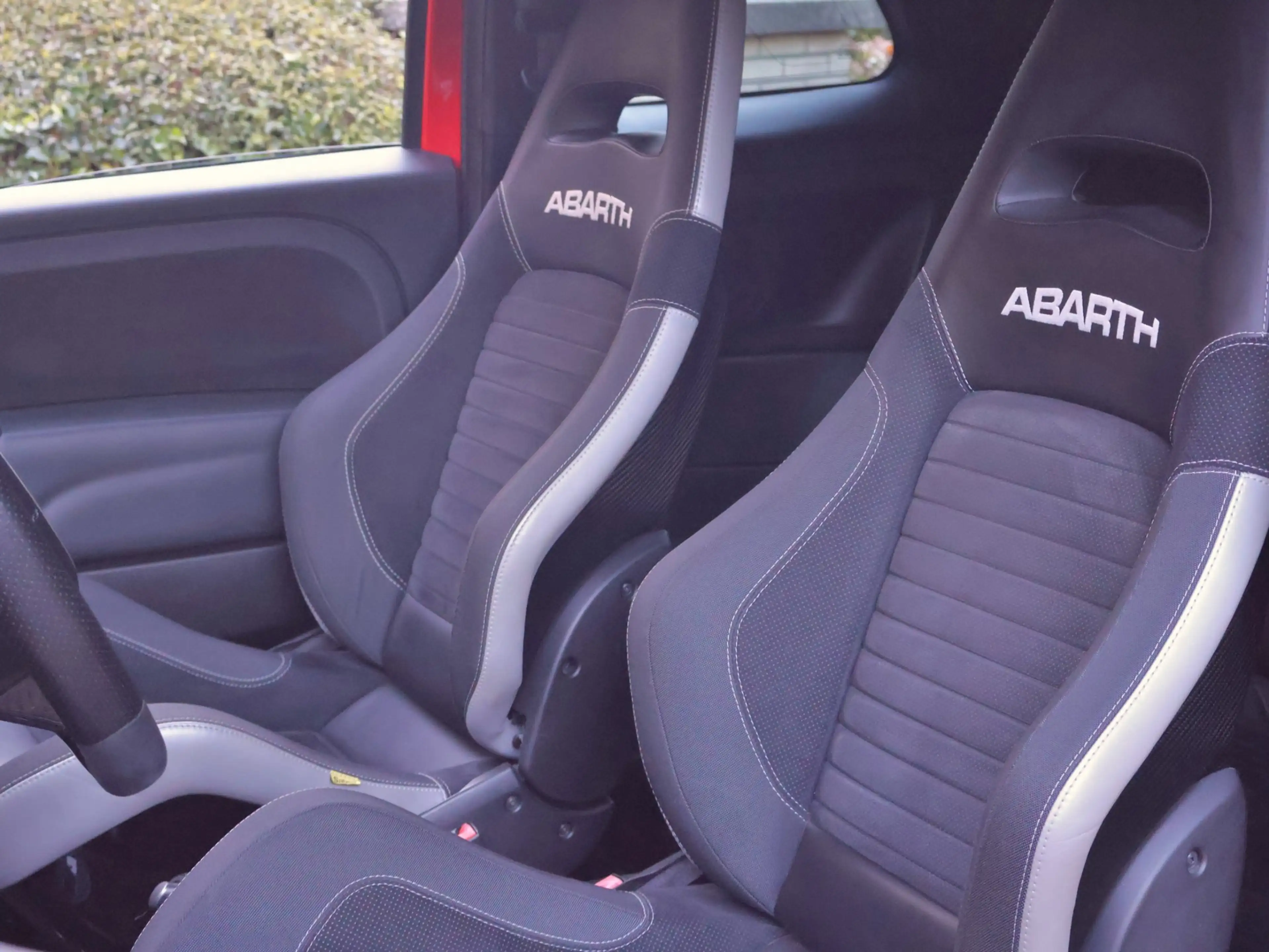 Fiat 500 Abarth 1.4 T-Jet Competizione 180pk Sabelt-Carbon-BiPosto — photo 7