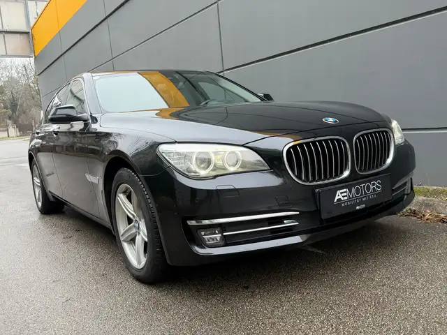 BMW 730 xDrive*MEGA VOLL*NAVI*HUD*SITZHZG*XENON*KREDIT MÖ