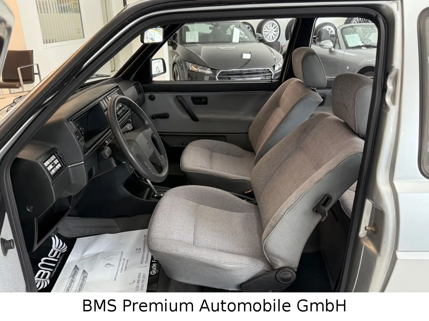 Volkswagen Jetta 1.6   1 Hand ( H ) Kennzeichen Silber - 2