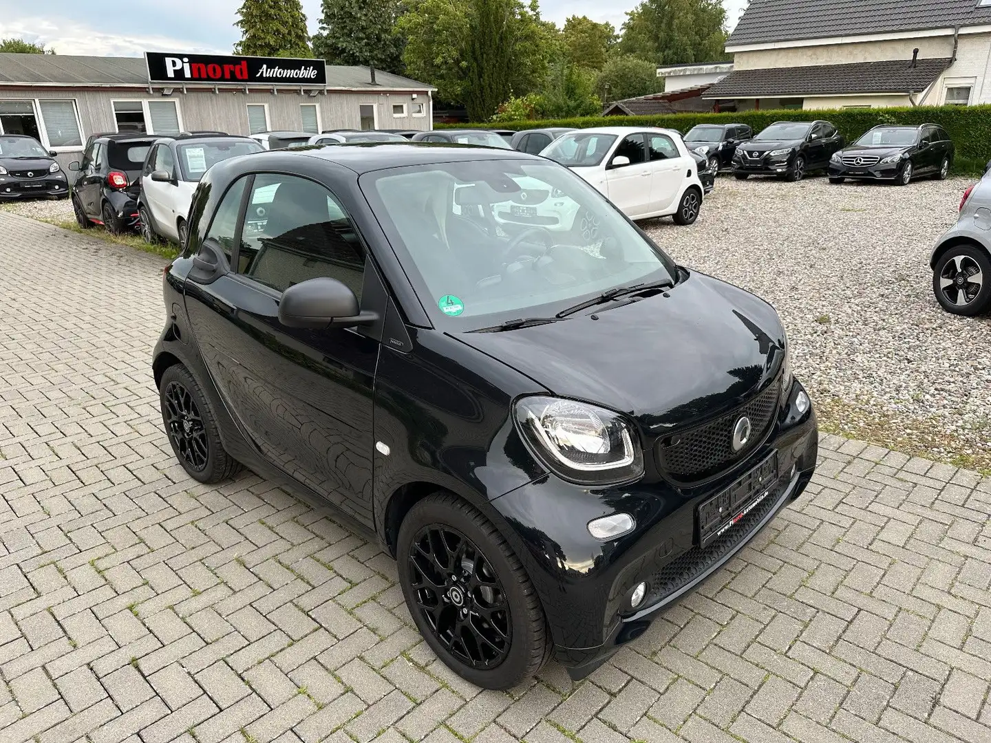 smart forTwo Passion SPORT-LED-NAVI-PANO-90PS-S.HEIZ Noir - 1