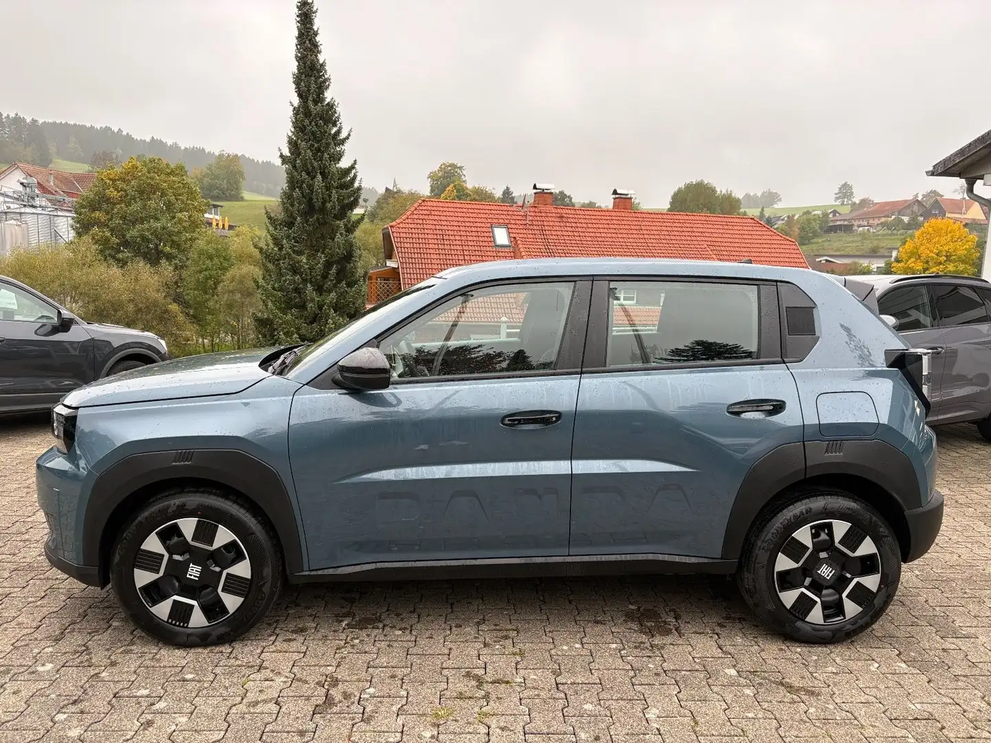 Fiat Grande Panda 1.2 Hybrid AUTOMATIK, LED, CARPLAY Blauw - 2