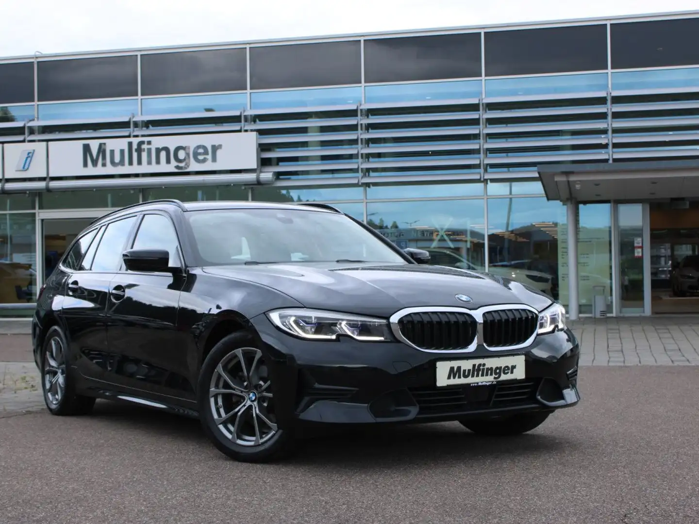 BMW 320 d T.Sport Standh.Laser ACC Sitzh+Lenkradh.AHK Schwarz - 2