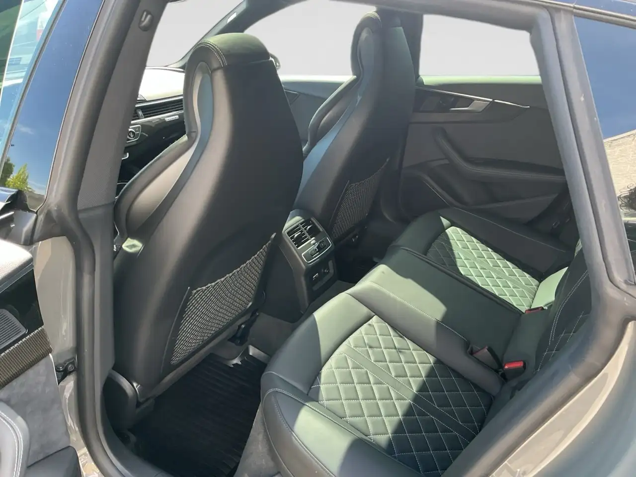 Audi S5 снимка Audi S5
