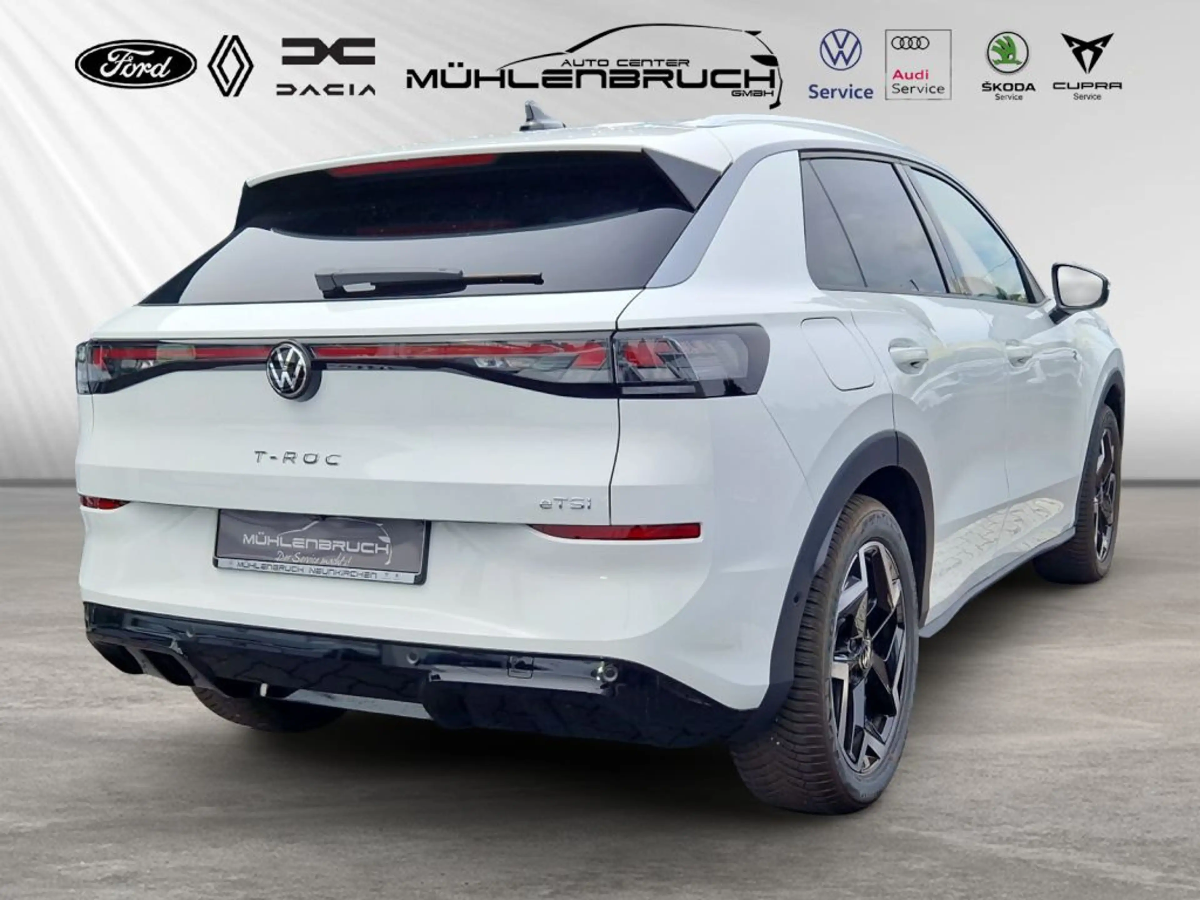 Volkswagen T-Roc 1.5 eTSI OPF DSG R-Line — photo 7