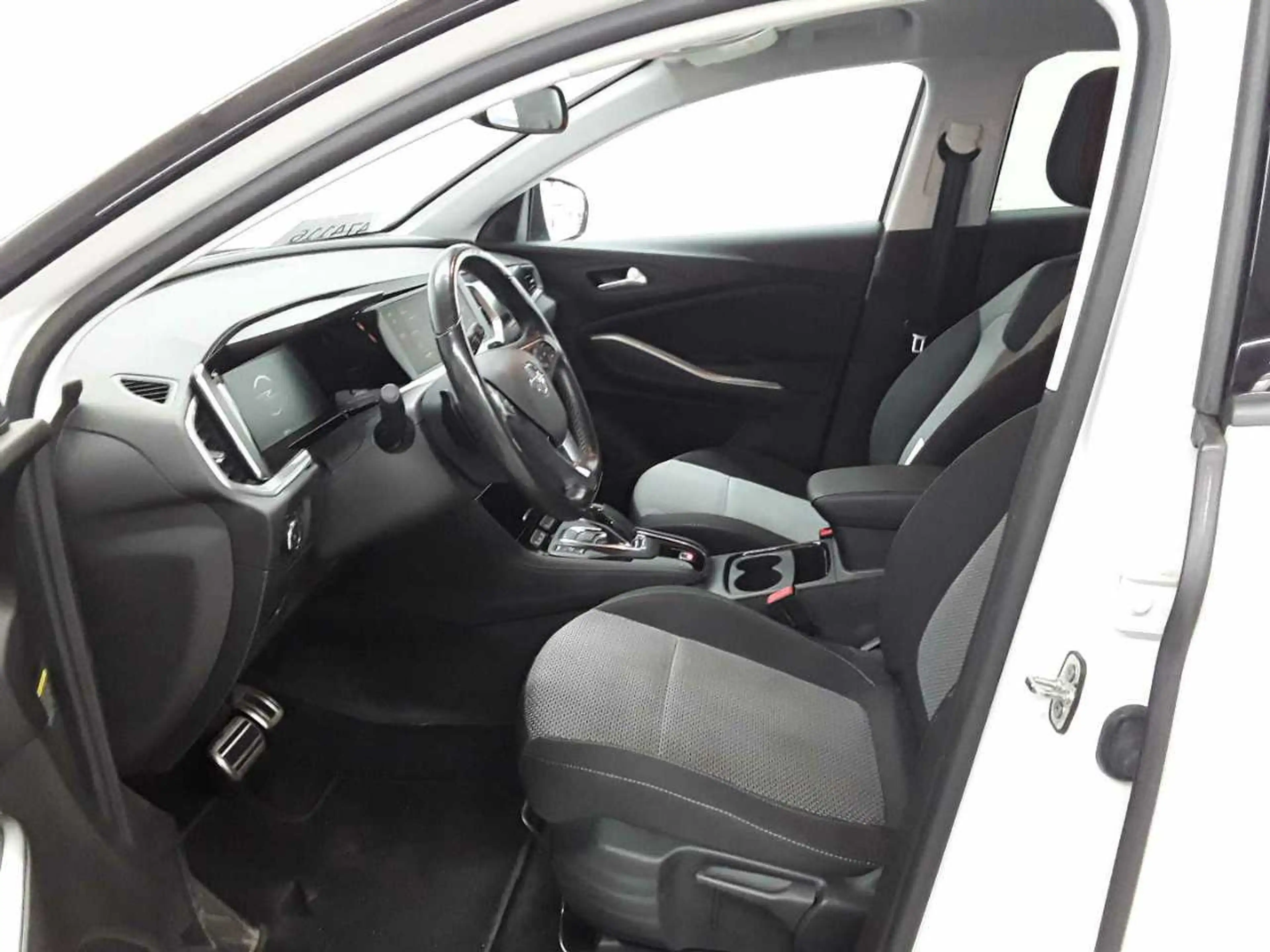 Opel Grandland Grandland 1.5 D Automatik GS Line SHZ — photo 7