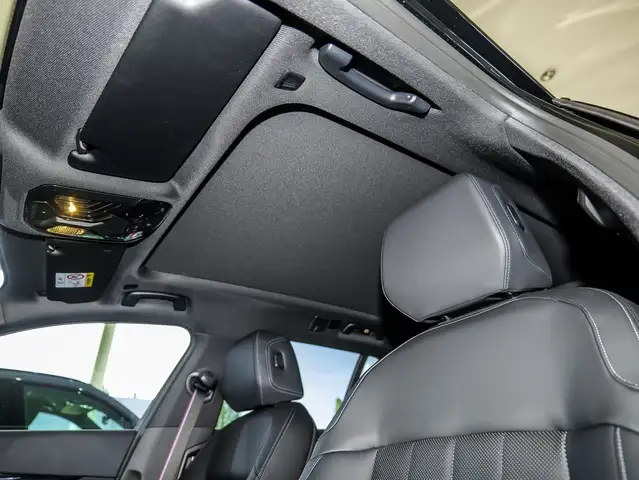 BMW 5 Series view 6