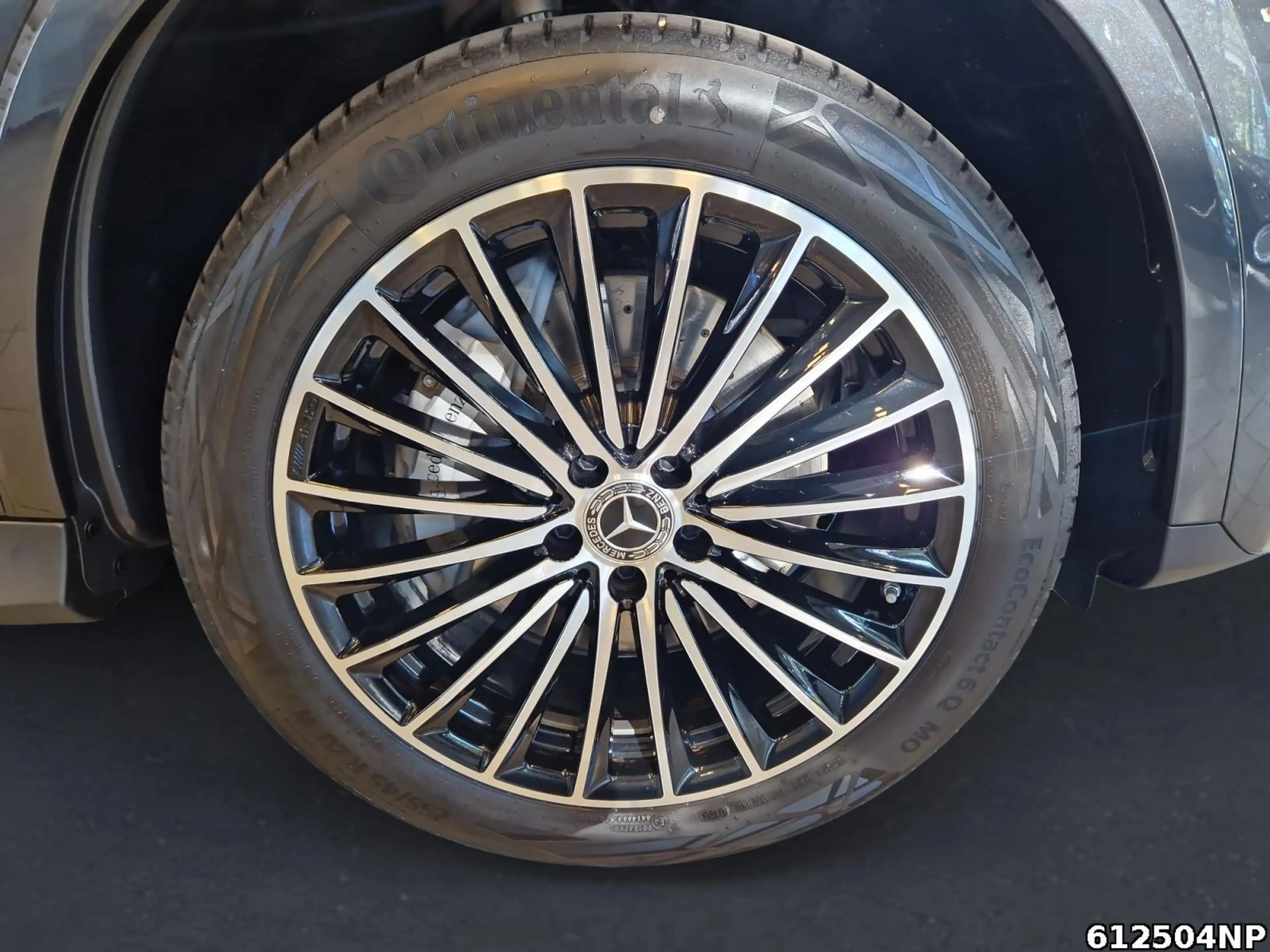 Mercedes-Benz GLC 300 de 4M AMG Pano AHK Digital-Light Soundsy — photo 5