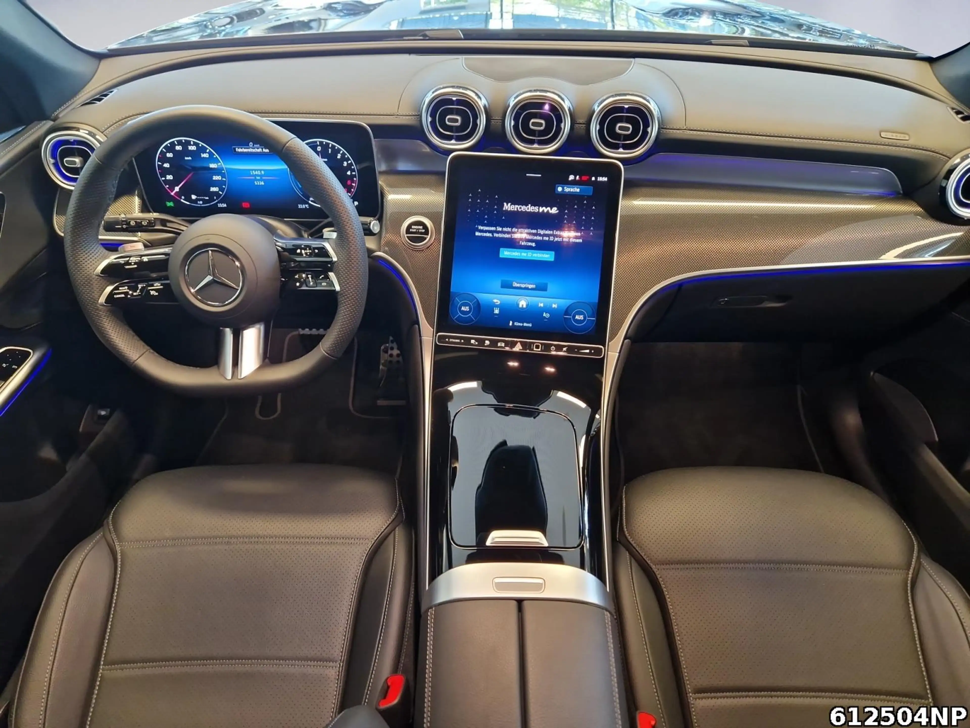 Mercedes-Benz GLC 300 de 4M AMG Pano AHK Digital-Light Soundsy — photo 9