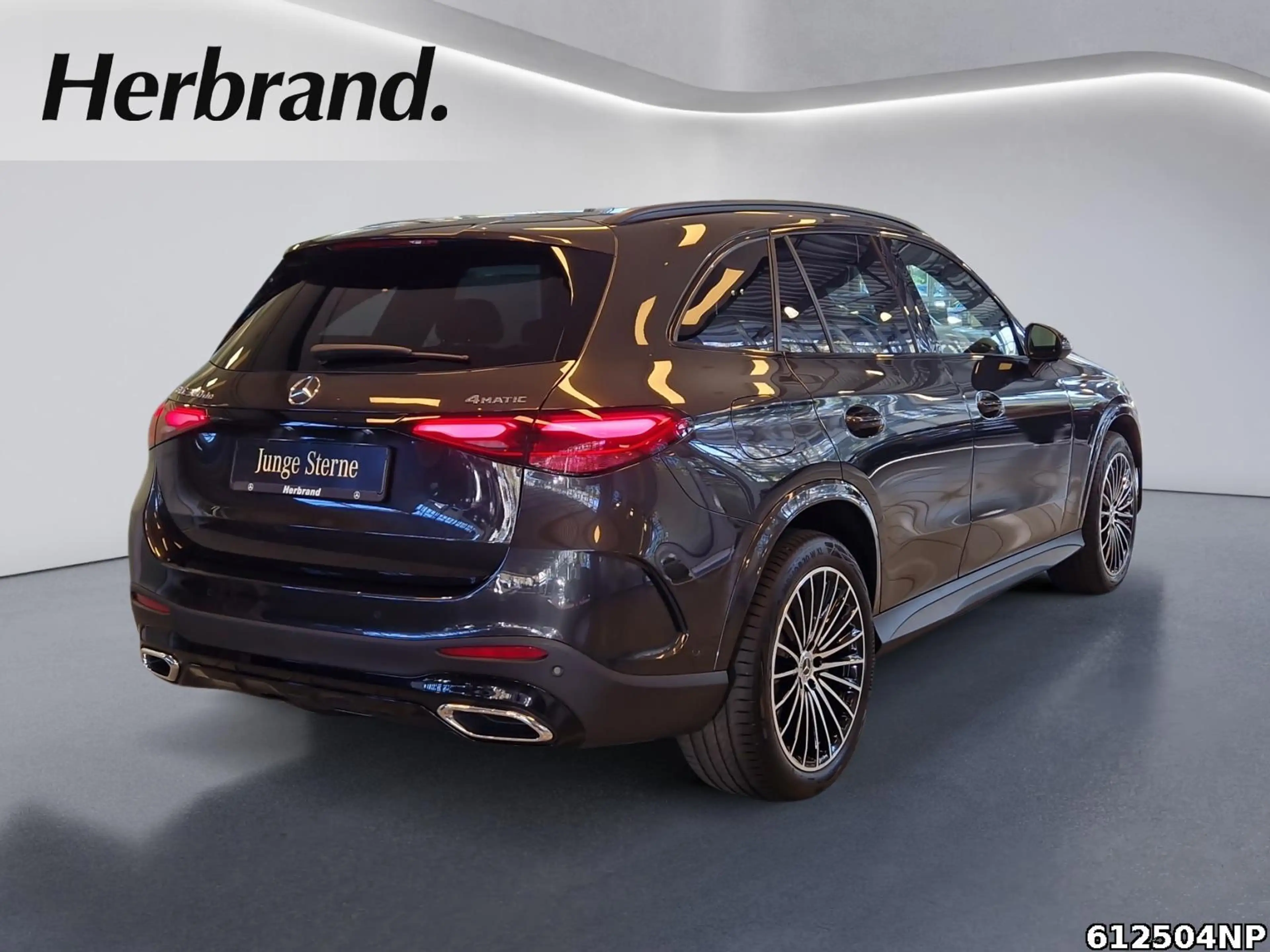 Mercedes-Benz GLC 300 de 4M AMG Pano AHK Digital-Light Soundsy — photo 3