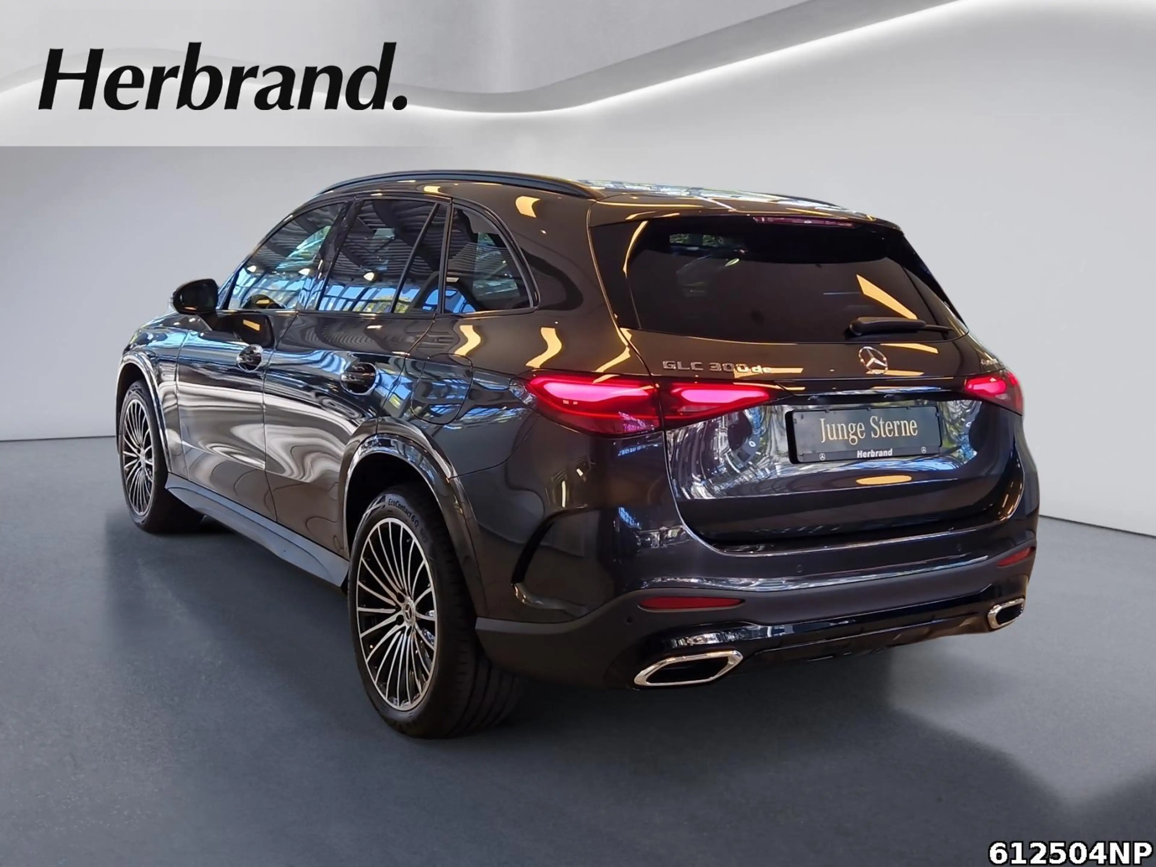 Mercedes-Benz GLC 300 de 4M AMG Pano AHK Digital-Light Soundsy — photo 4