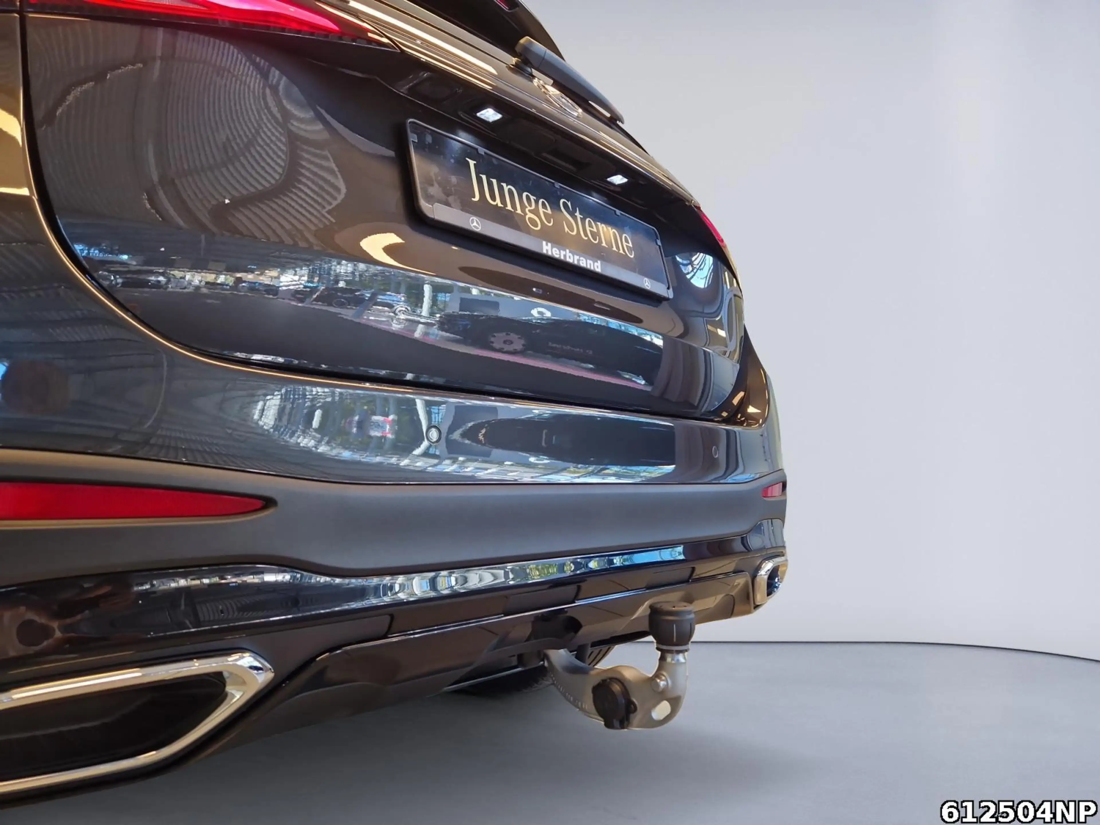 Mercedes-Benz GLC 300 de 4M AMG Pano AHK Digital-Light Soundsy — photo 12