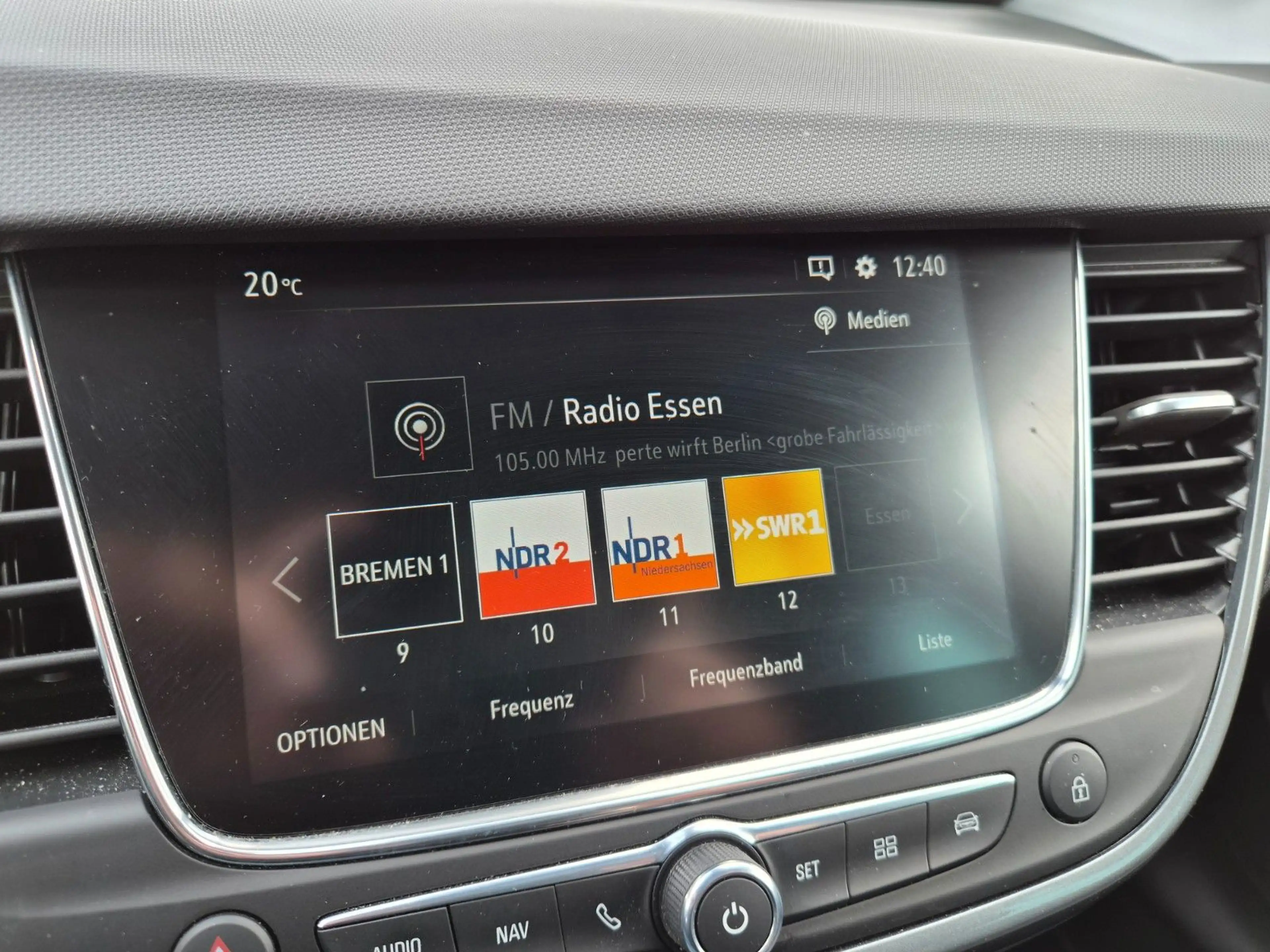 Opel Crossland X Automatik/Navi/Kamera/2.Hand/Garan — photo 39