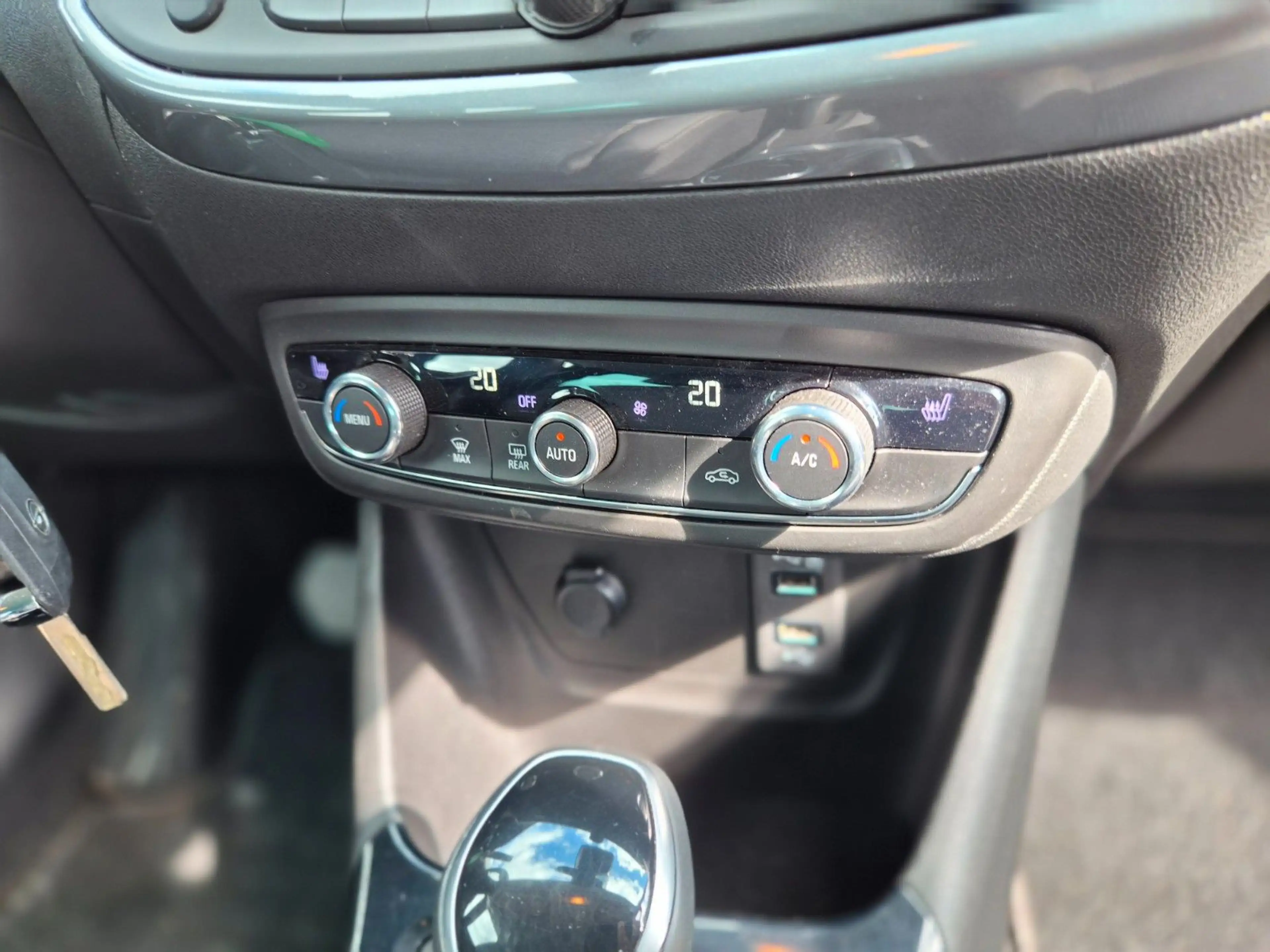 Opel Crossland X Automatik/Navi/Kamera/2.Hand/Garan — photo 21