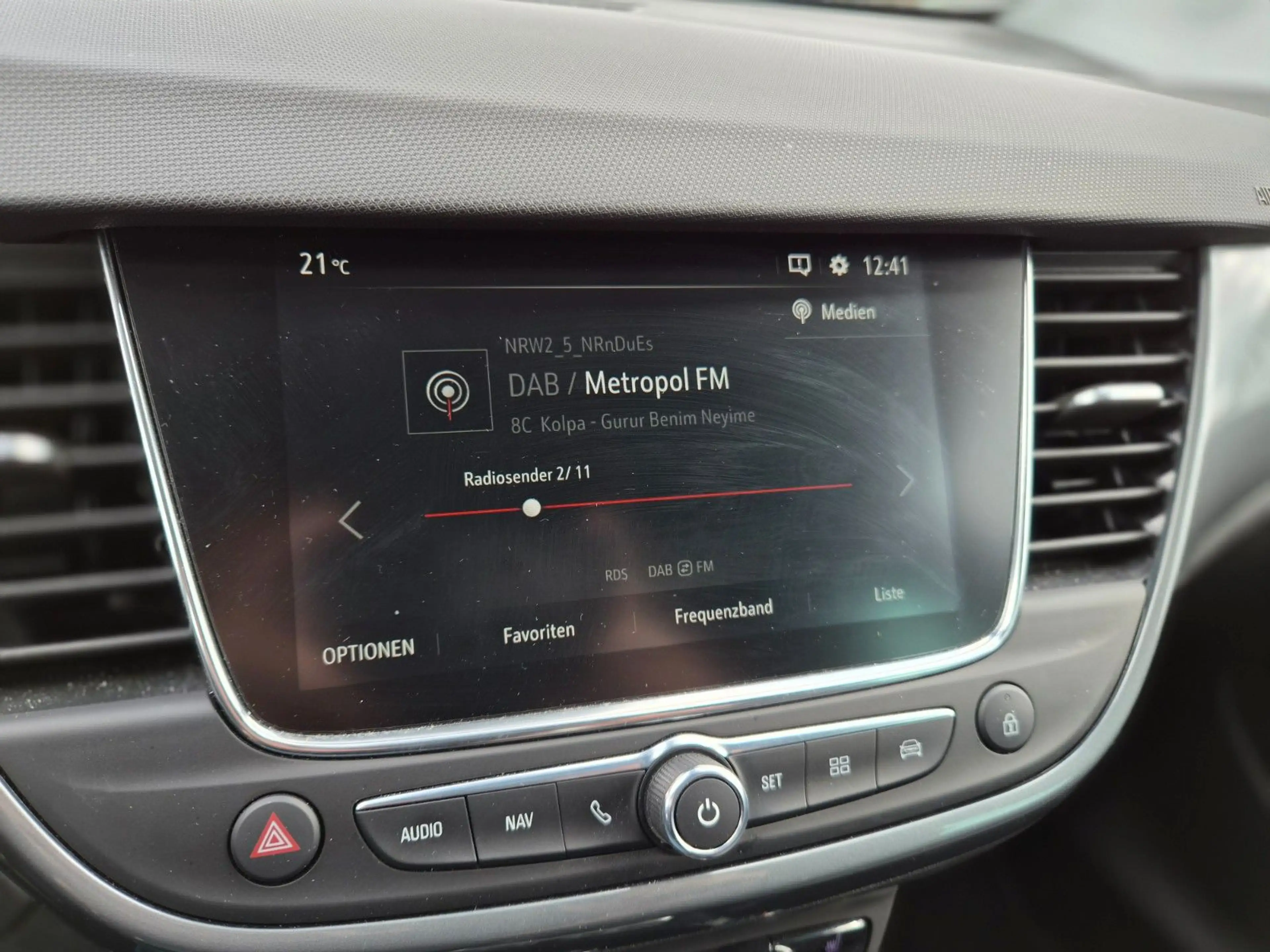 Opel Crossland X Automatik/Navi/Kamera/2.Hand/Garan — photo 41
