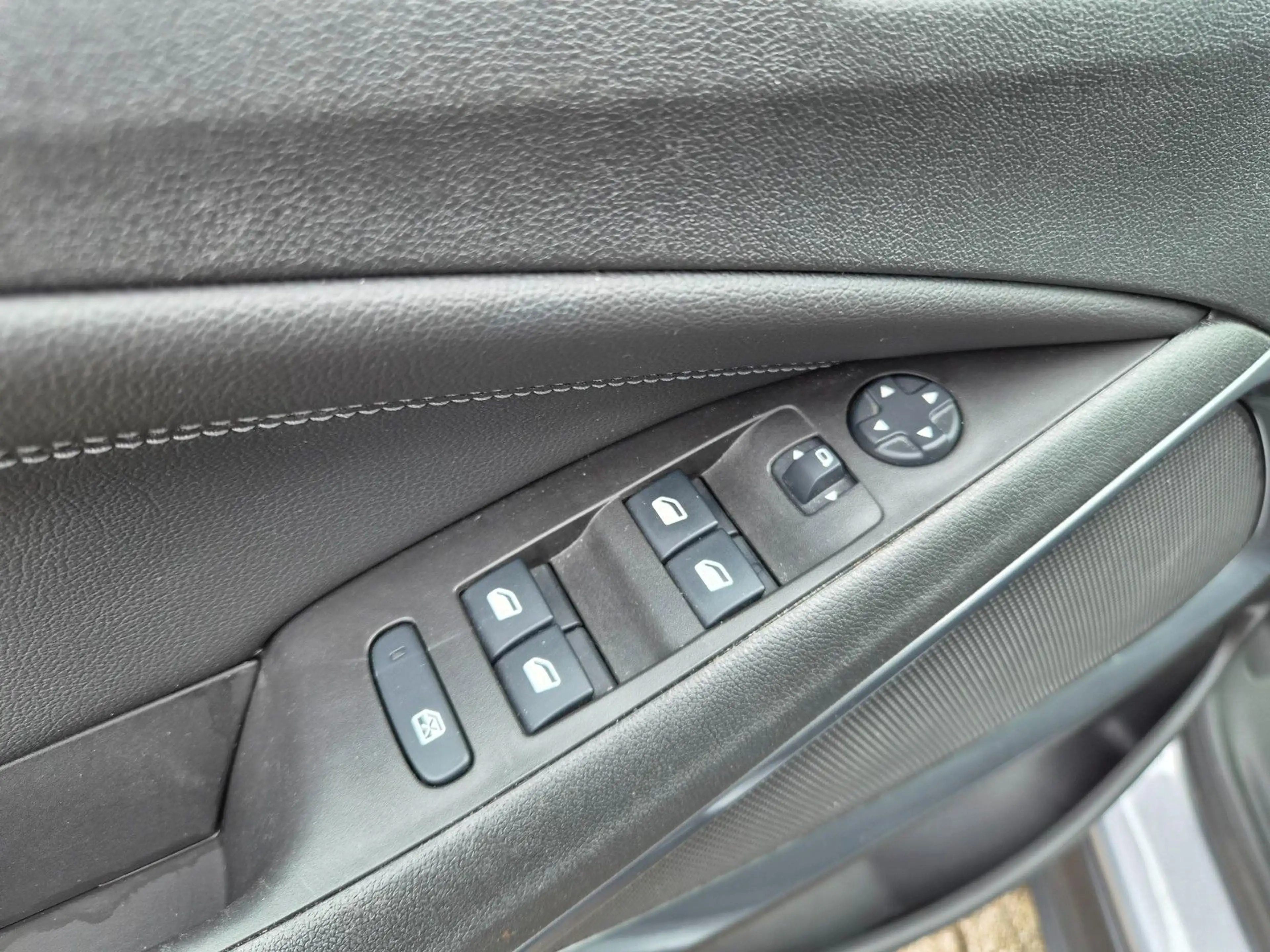 Opel Crossland X Automatik/Navi/Kamera/2.Hand/Garan — photo 34