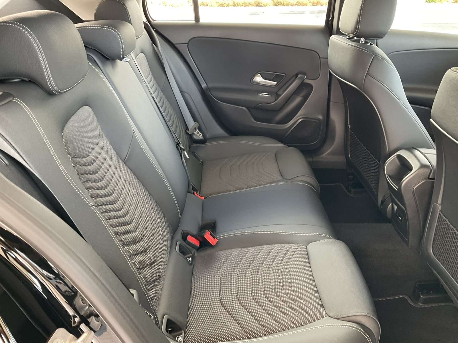 Mercedes-Benz A 220