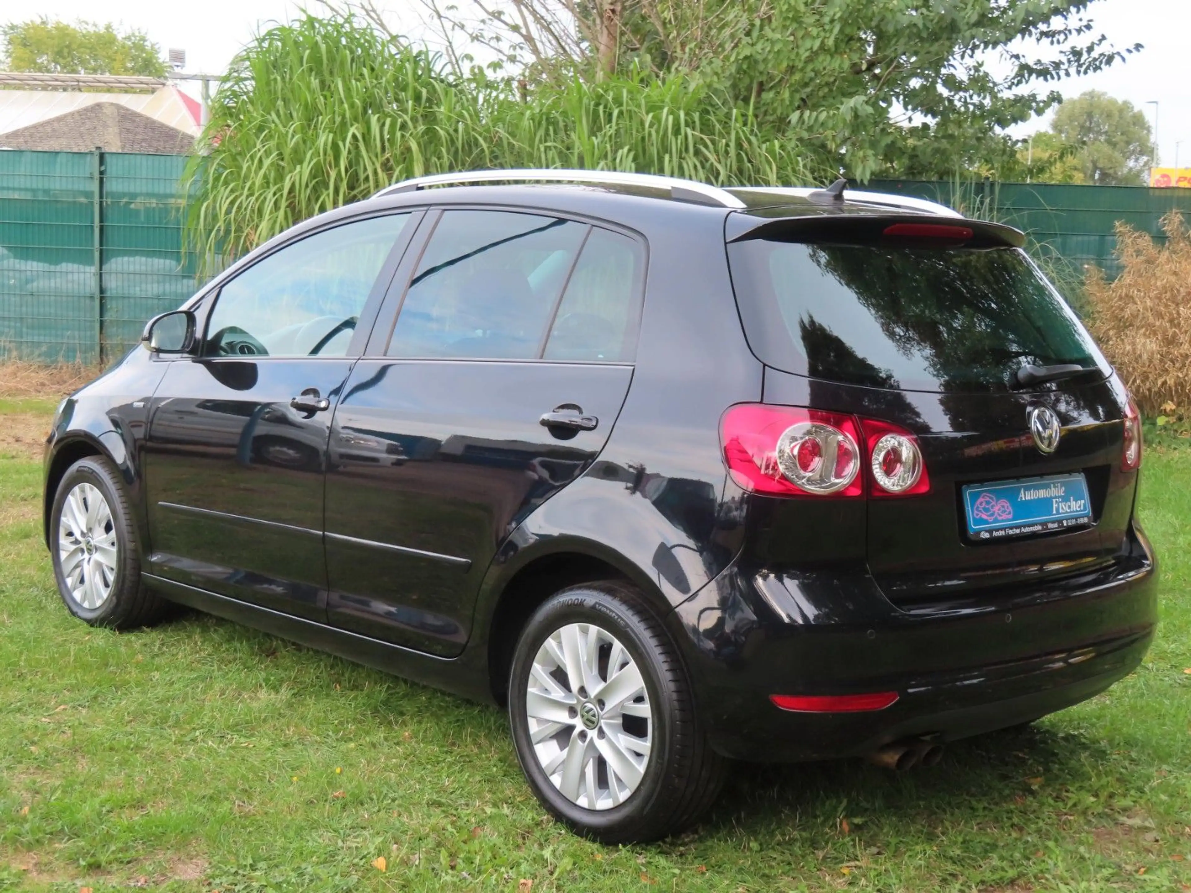 Volkswagen Golf Plus 1,4 Life "Schwarz-Met.-Standheizung" — photo 6