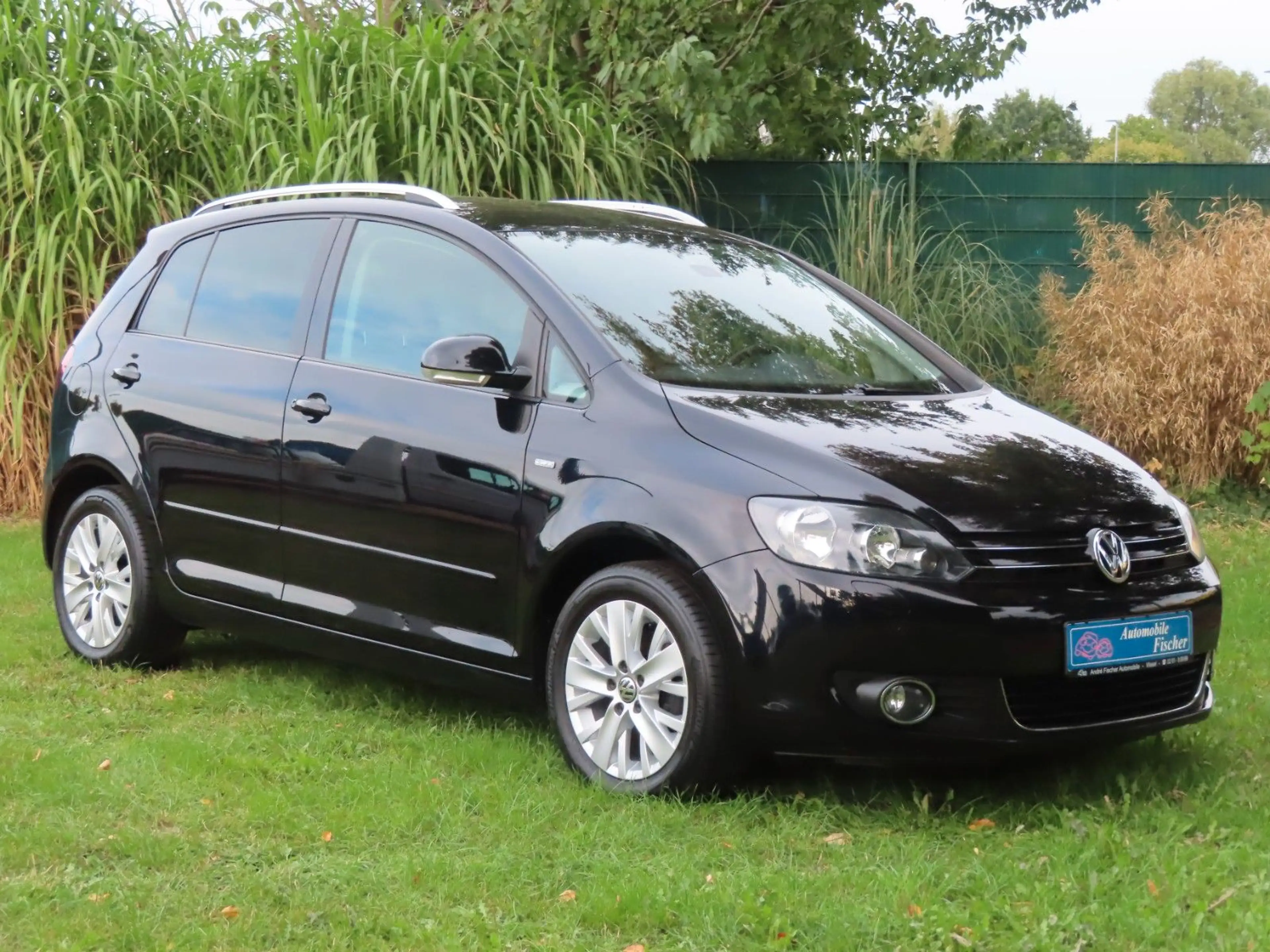 Volkswagen Golf Plus 1,4 Life "Schwarz-Met.-Standheizung" — photo 3