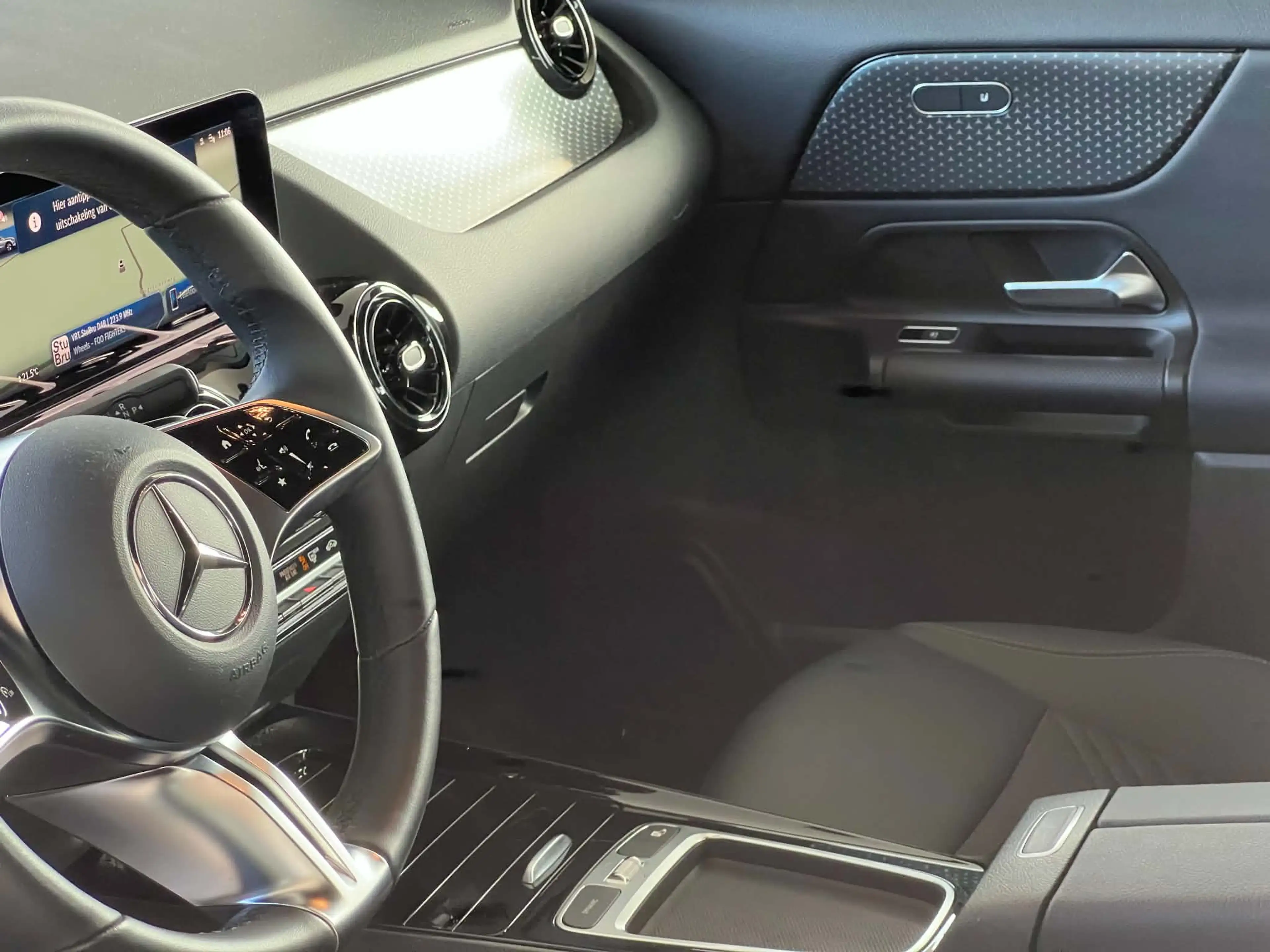 Mercedes-Benz GLA 180 2025 Automaat — photo 4
