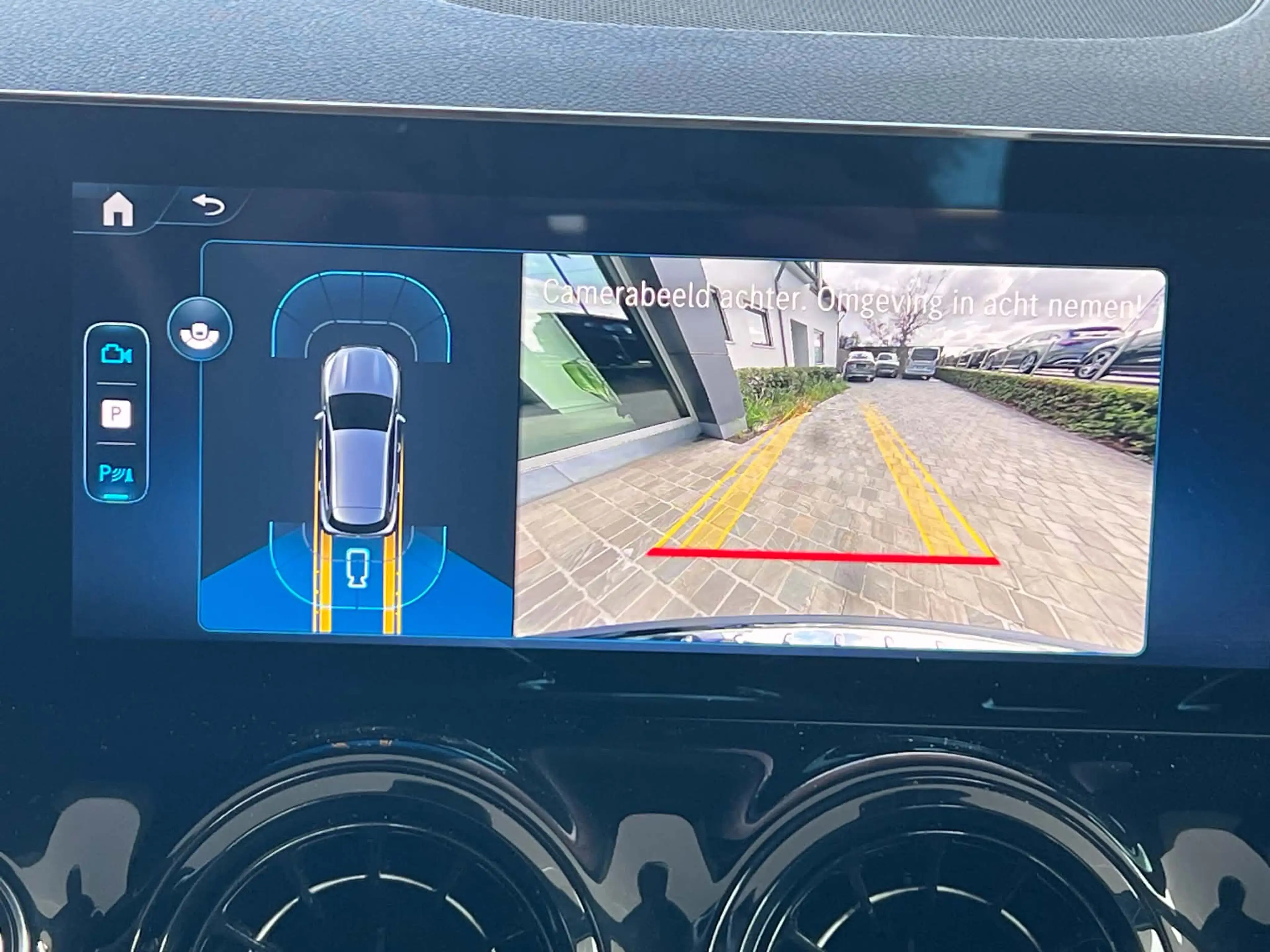 Mercedes-Benz GLA 180 2025 Automaat — photo 5