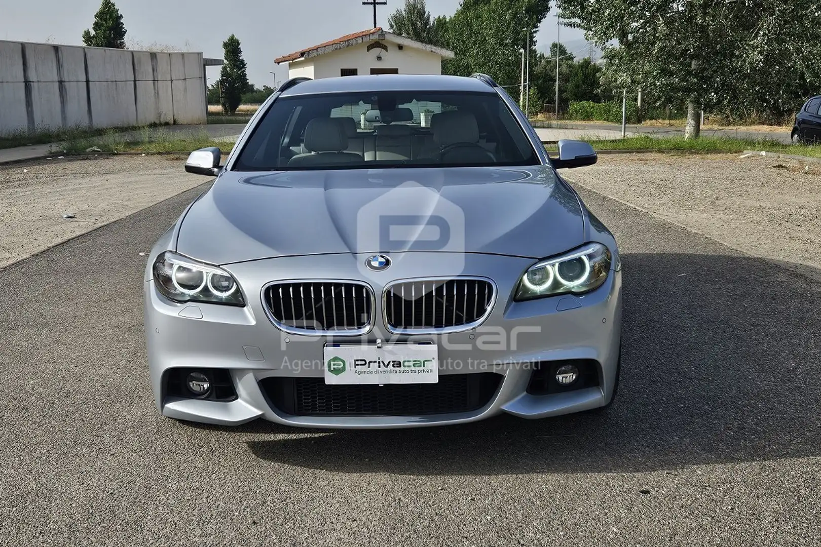 BMW 520 520d xDrive Touring Msport Argento - 2