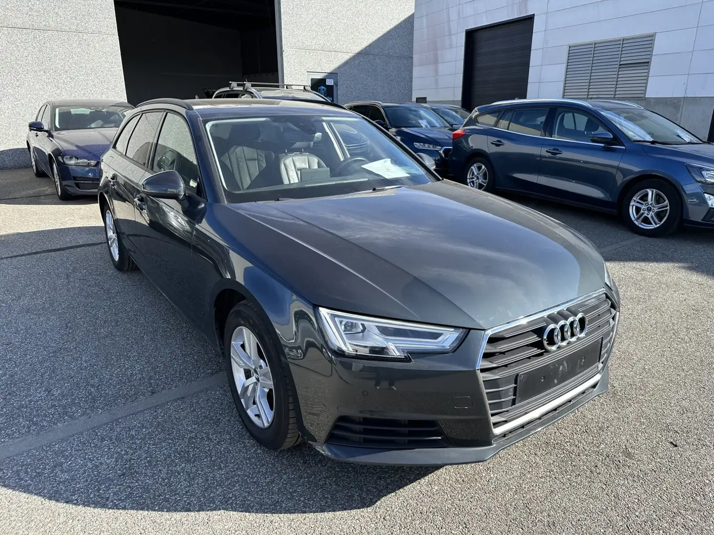 Audi A4 A4 Avant 35 TDI S tronic Gris - 1