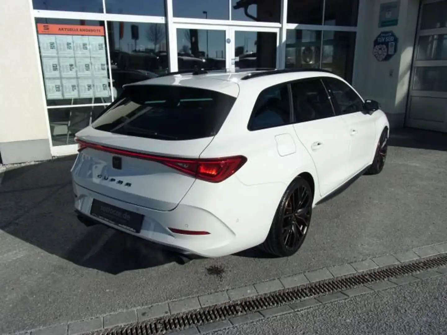 CUPRA Leon LEON SPORTSTOURER VZ CUP 2.0 TSI 4DRIVE DSG NAVI Weiß - 2