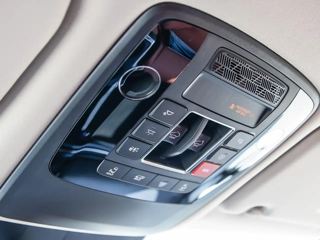 Kia Carnival снимка Kia Carnival