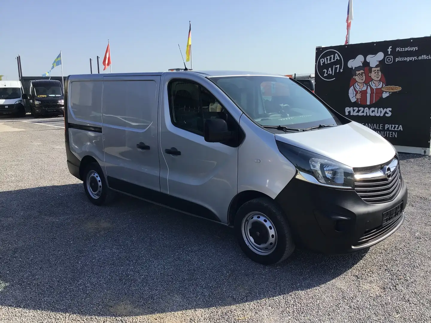 Opel Vivaro 120pk 2018 66000km full/option 12950e ex btw Zilver - 1